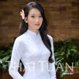  Áo Dài Gấm Lencii May Sẵn Màu Trắng Sáng 1W03A001 