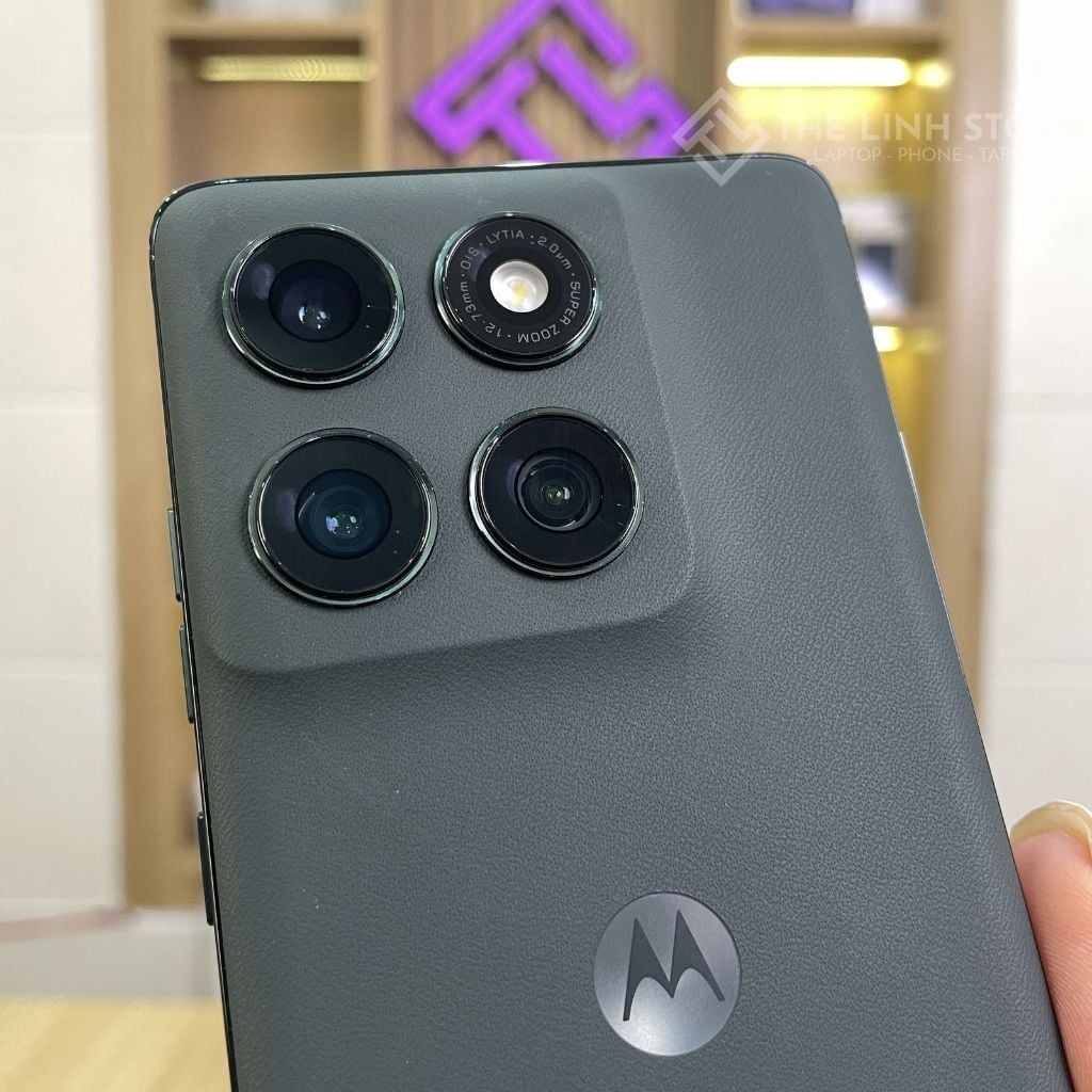 Điện thoại Motorola Moto Edge (2025) XT2519 - Dimensity 7400 Ultra Màn P-OLED 120Hz