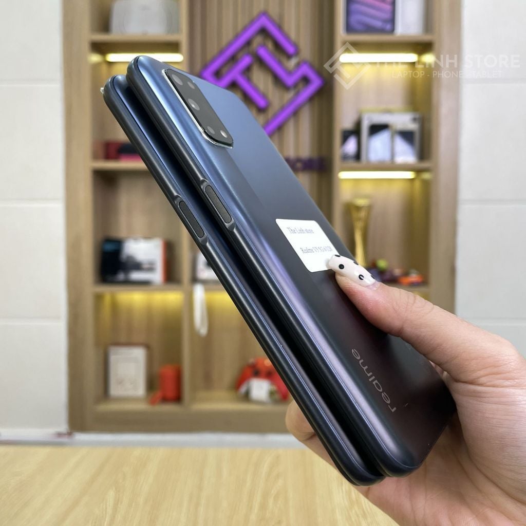 Điện thoại Realme V5 5G ram 8G 128G - Dimensity 720 màn IPS 90Hz