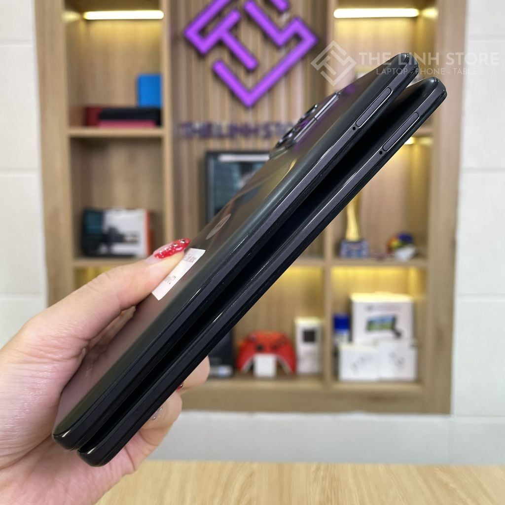 Điện thoại Motorola Moto G72 màn P-OLED 120Hz - Helio G99