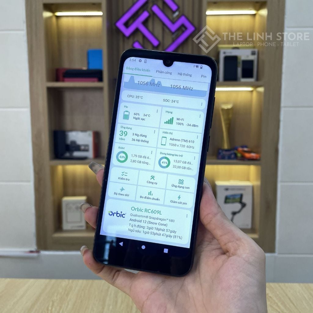 Điện thoại Orbic Q10 RC609L bản Lock Sim - Snapdragon 680