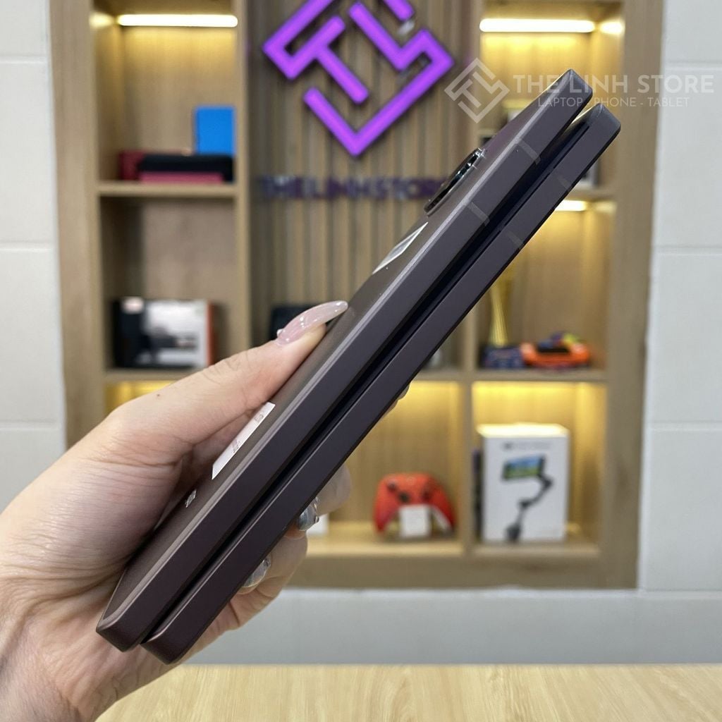 Điện thoại Sharp Aquos Sense 7 Plus màn IGZO OLED 120Hz - Snapdragon 695 5G