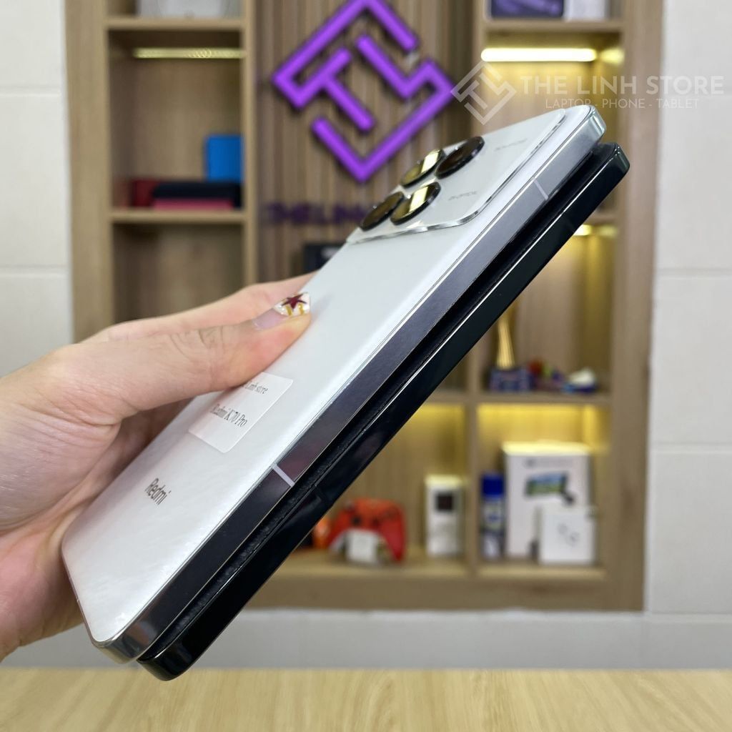 Điện thoại Xiaomi Redmi K70 Pro - Snapdragon 8 Gen 3