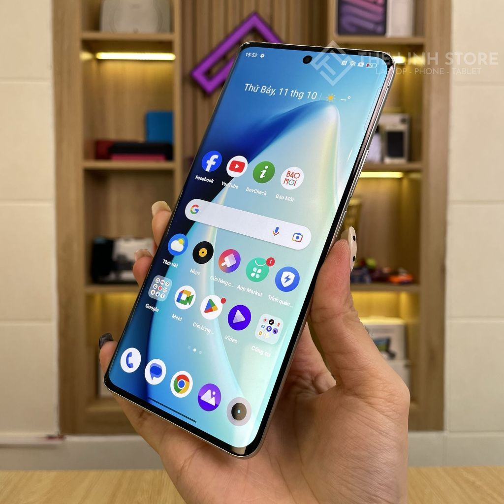 Điện thoại Realme 10 Pro Plus màn AMOLED 120Hz - Dimensity 1080 ram 8G 256G