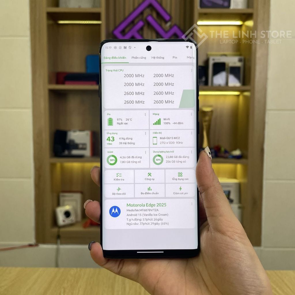 Điện thoại Motorola Moto Edge (2025) XT2519 - Dimensity 7400 Ultra Màn P-OLED 120Hz