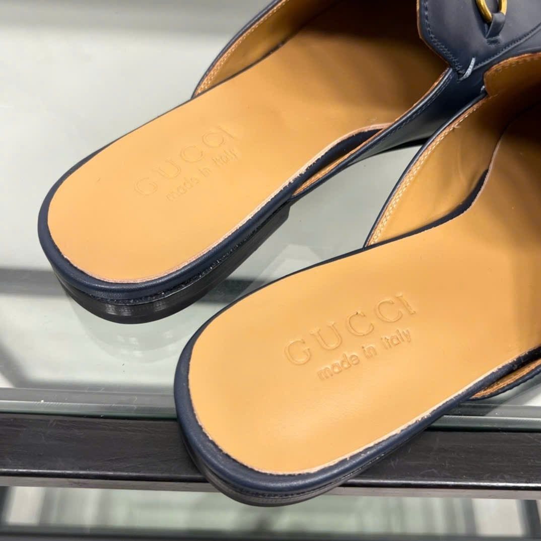 Slippers, Sục da Gucci Princetown xanh Hải Quân