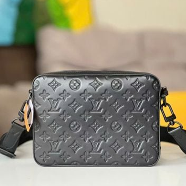 TĐC14 Túi Đeo Chéo Nam Louis Vuitton