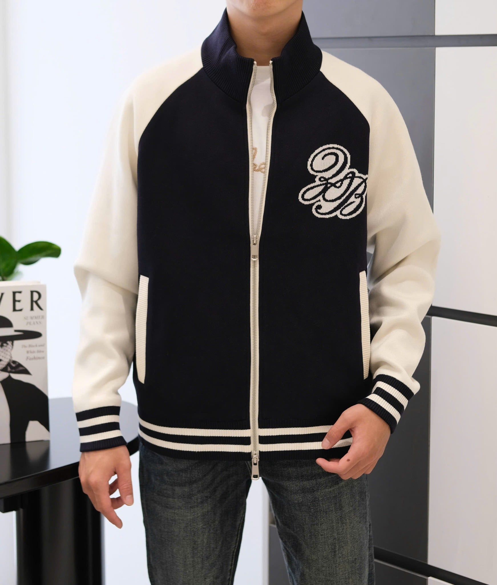 Áo khoác Varsity thêu logo Balmain