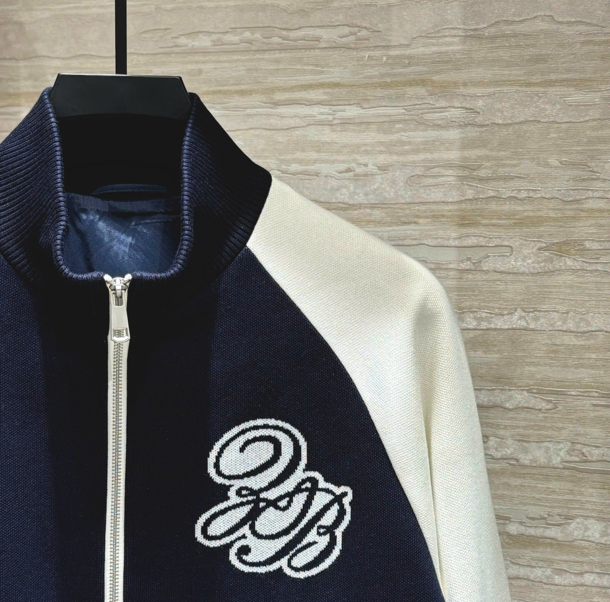 Áo khoác Varsity thêu logo Balmain