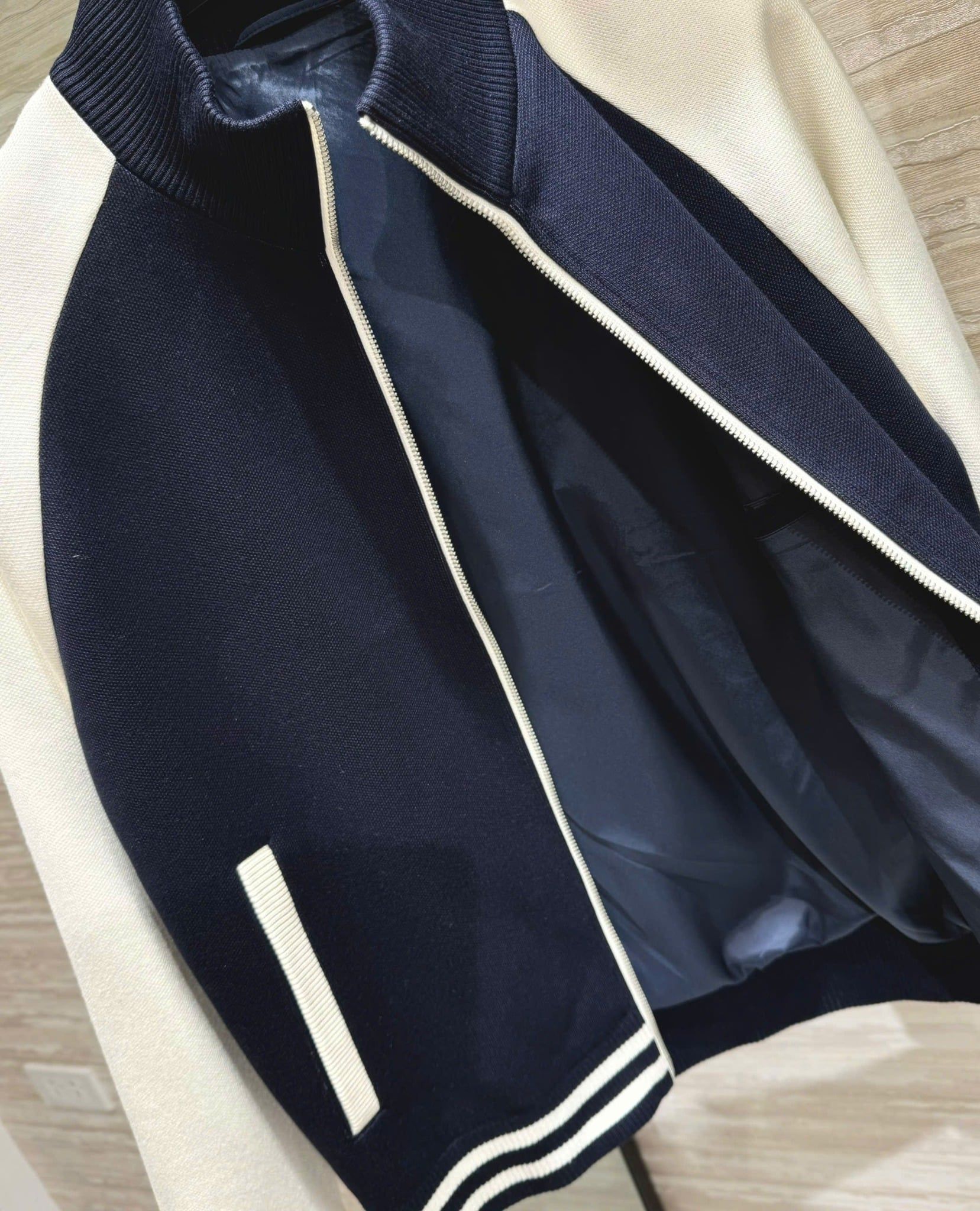 Áo khoác Varsity thêu logo Balmain