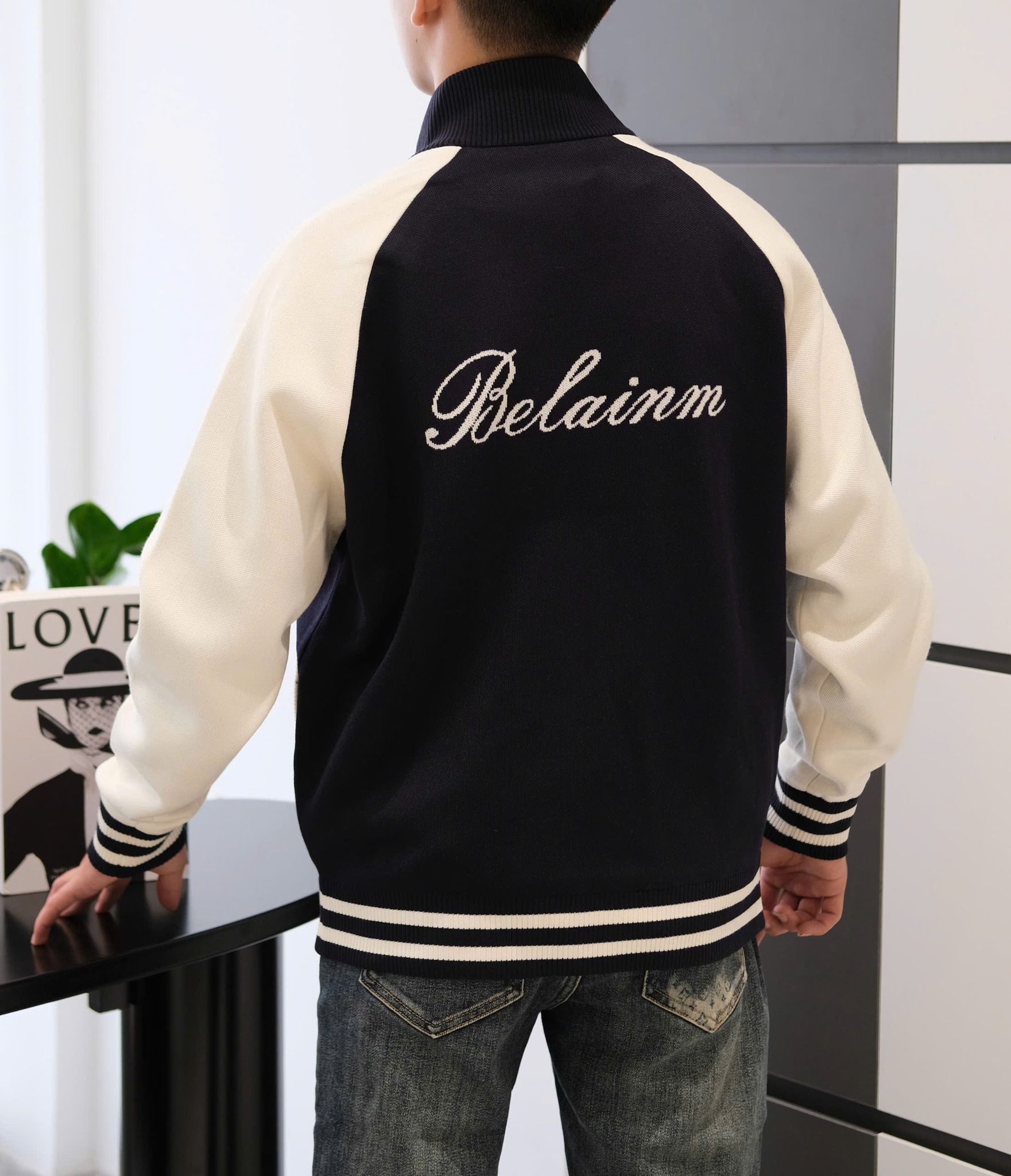 Áo khoác Varsity thêu logo Balmain