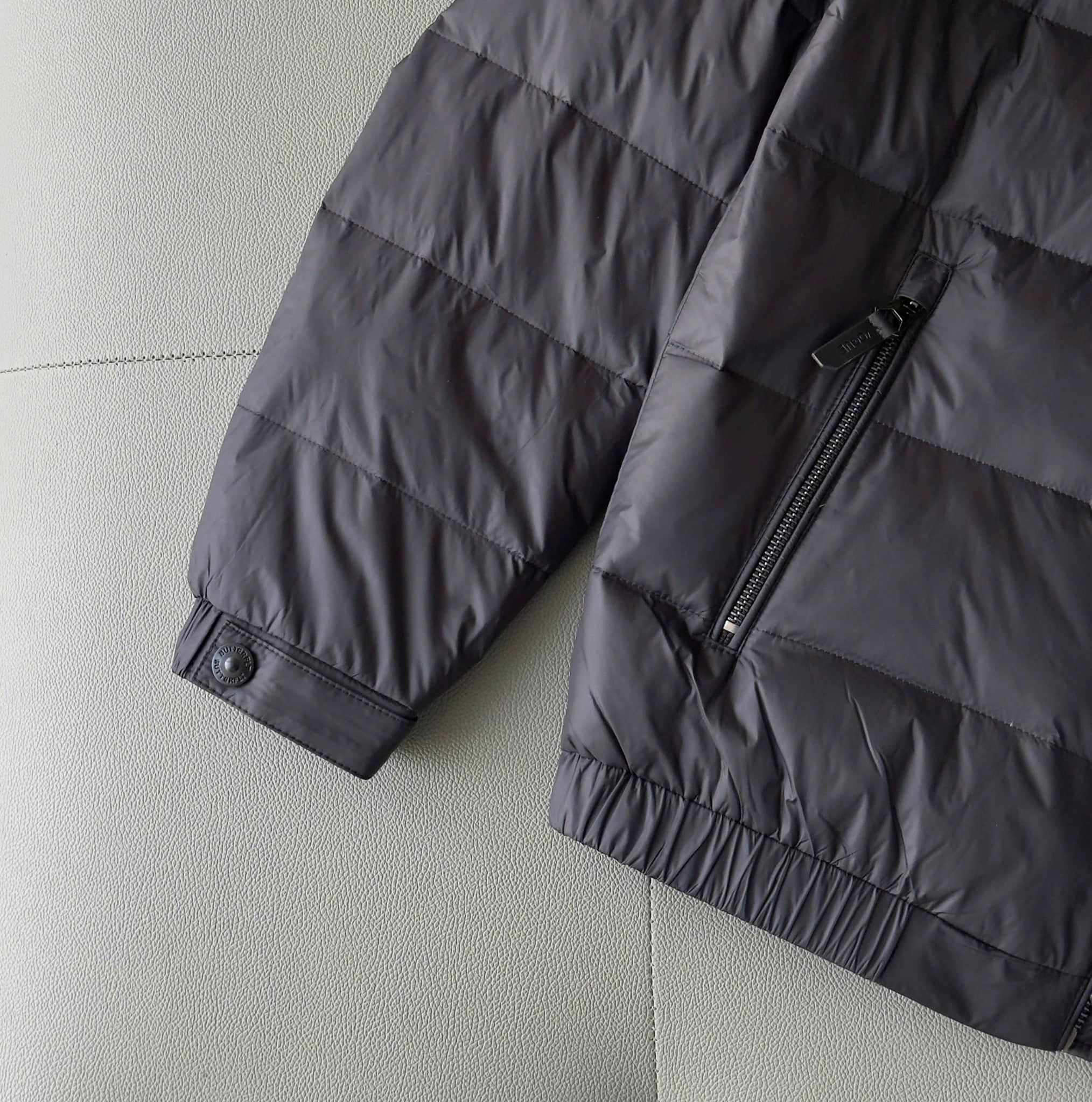 Áo khoác phao Burberry cổ Check