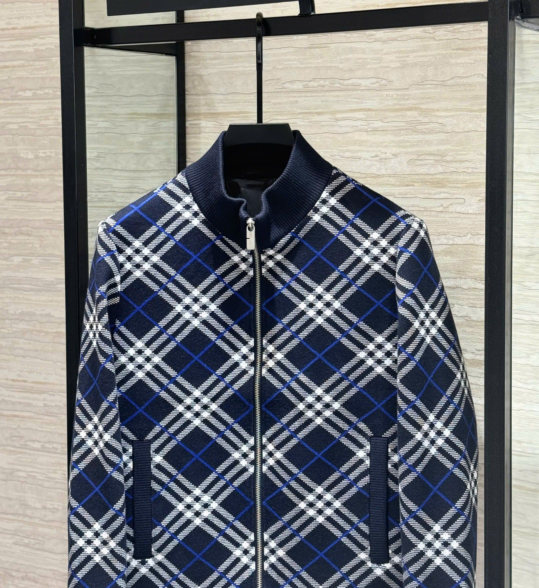 Áo khoác len Cardigan họa tiết kẻ caro Burberry xanh