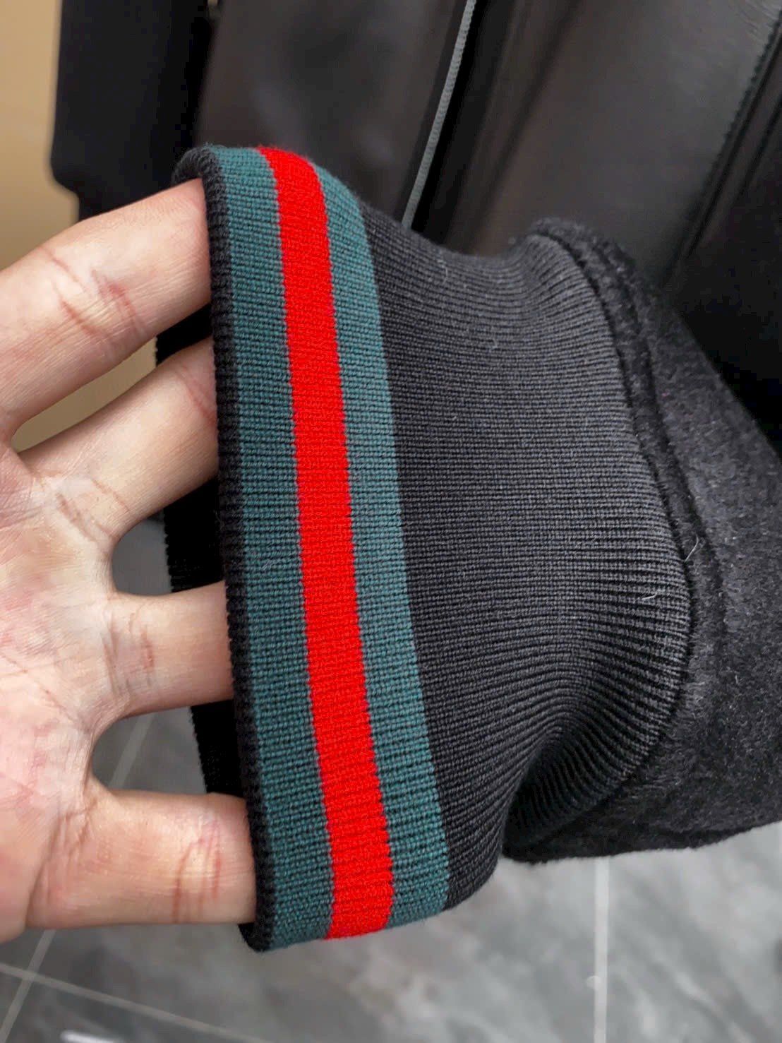 Áo khoác bomber Gucci da Nappa và vải dệt kim