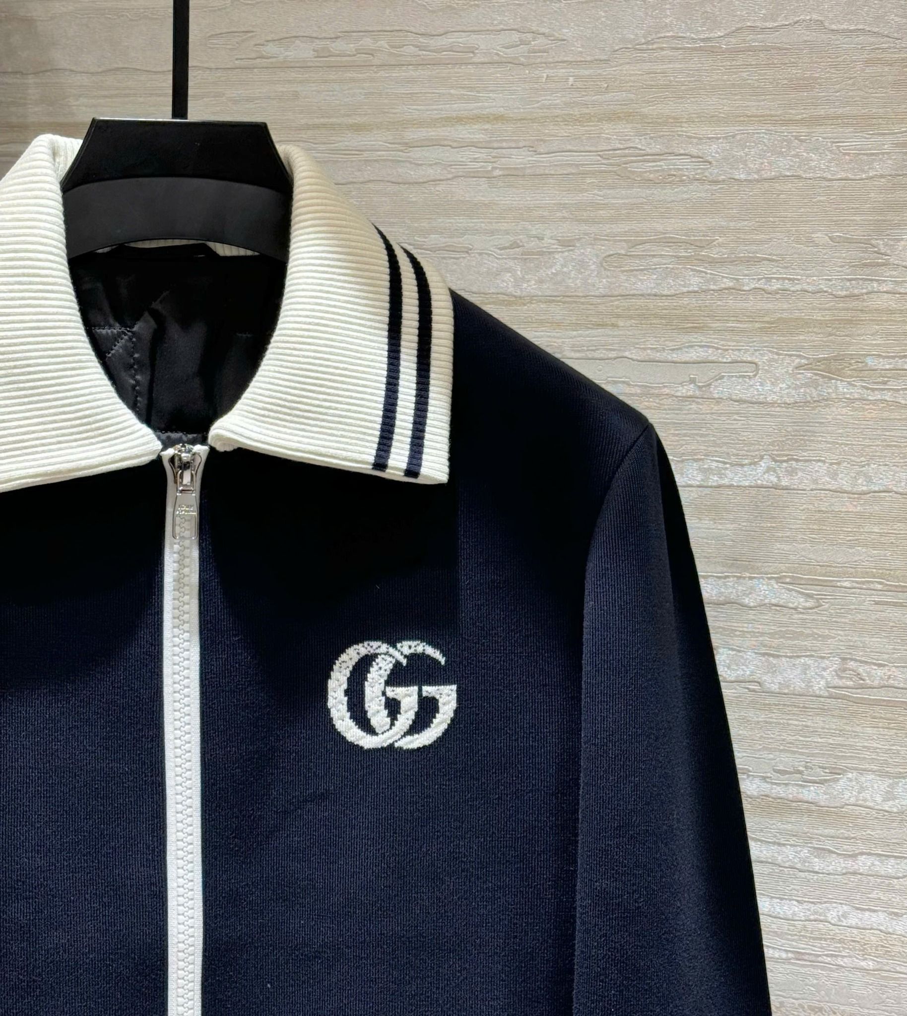 Áo Khoác Len GC Cổ Bẻ Cao Cấp