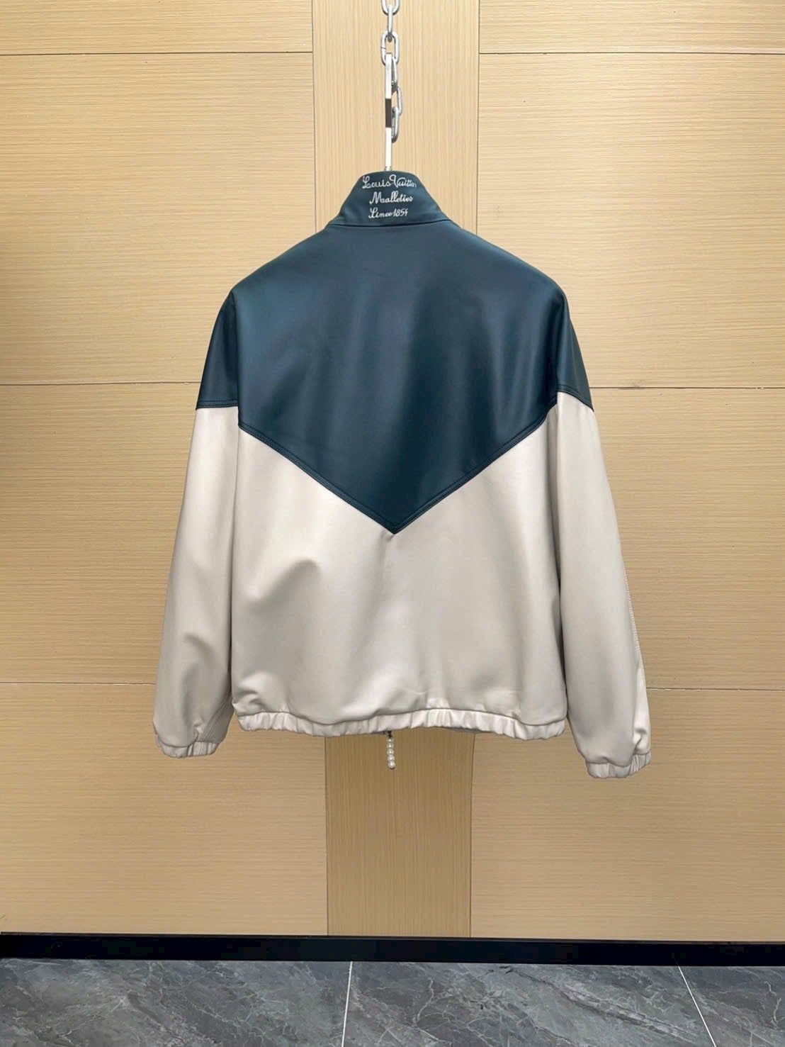 Áo khoác thể thao Louis Vuitton Graphic Leather Mix