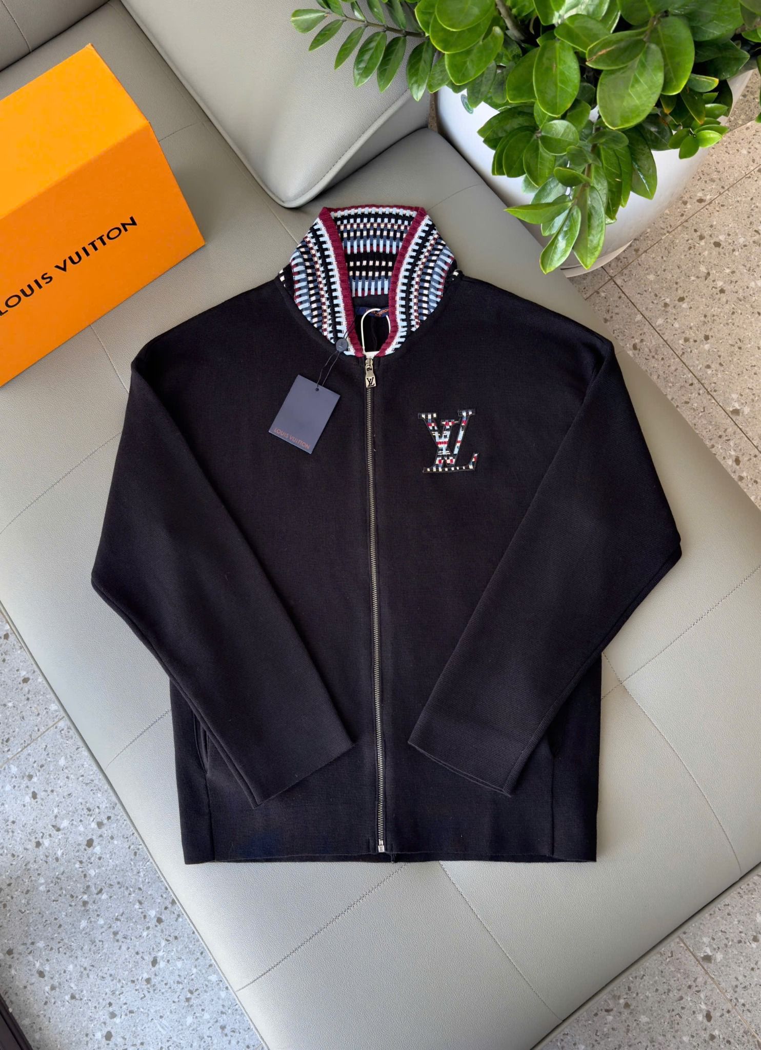 Áo khoác Len LV Cao Cấp