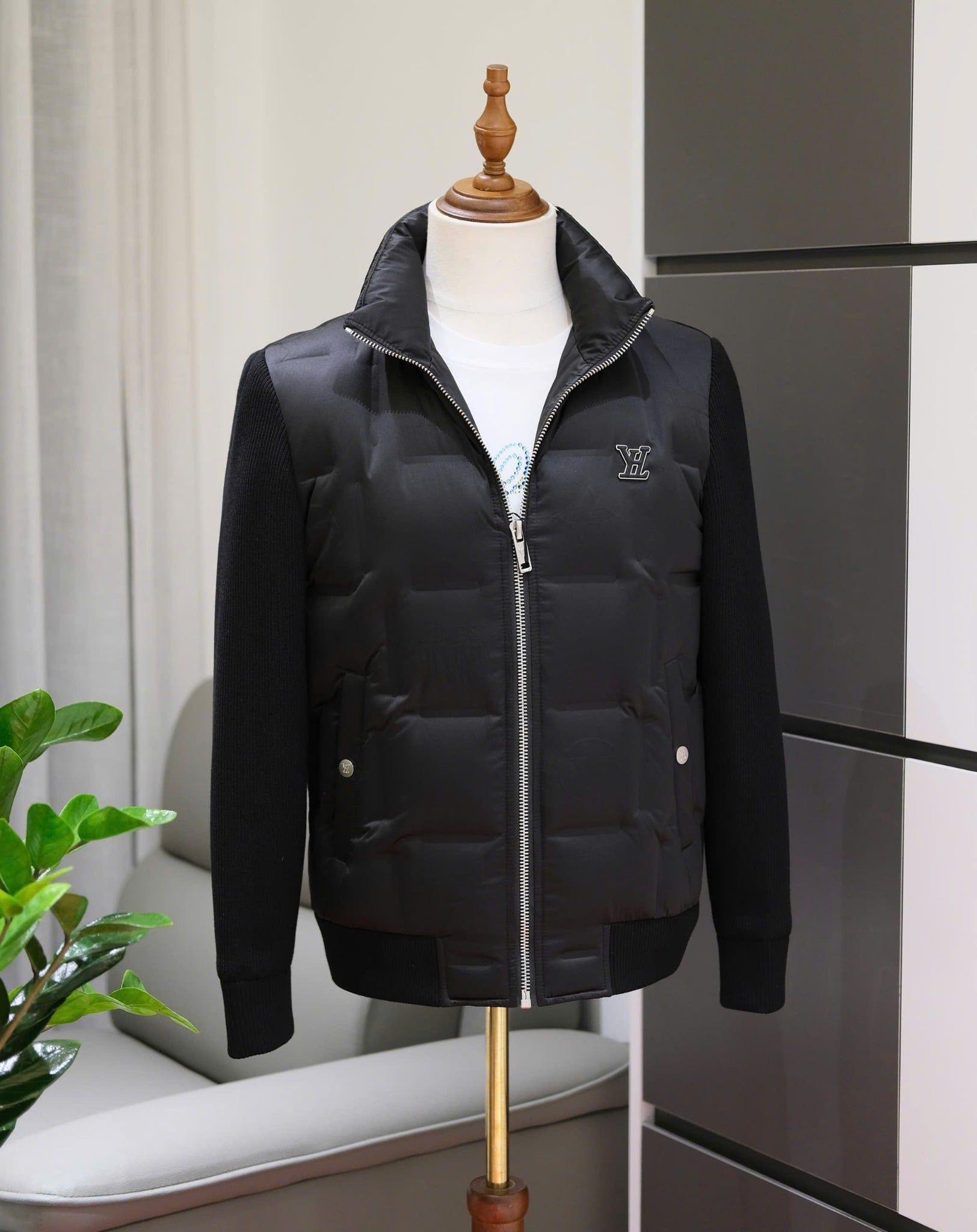Áo Phao Louis Vuitton Tay Len Cao Cấp