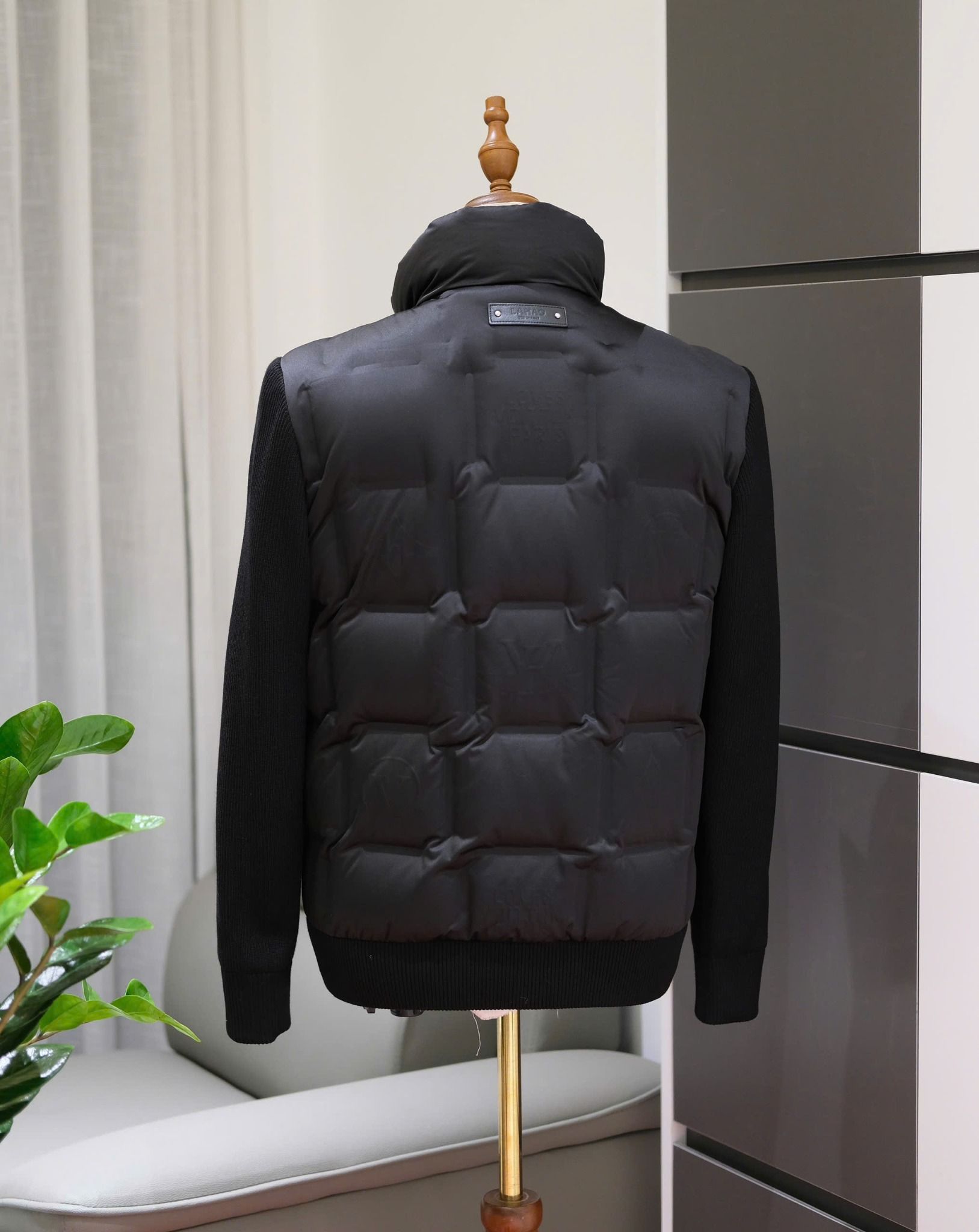 Áo Phao Louis Vuitton Tay Len Cao Cấp