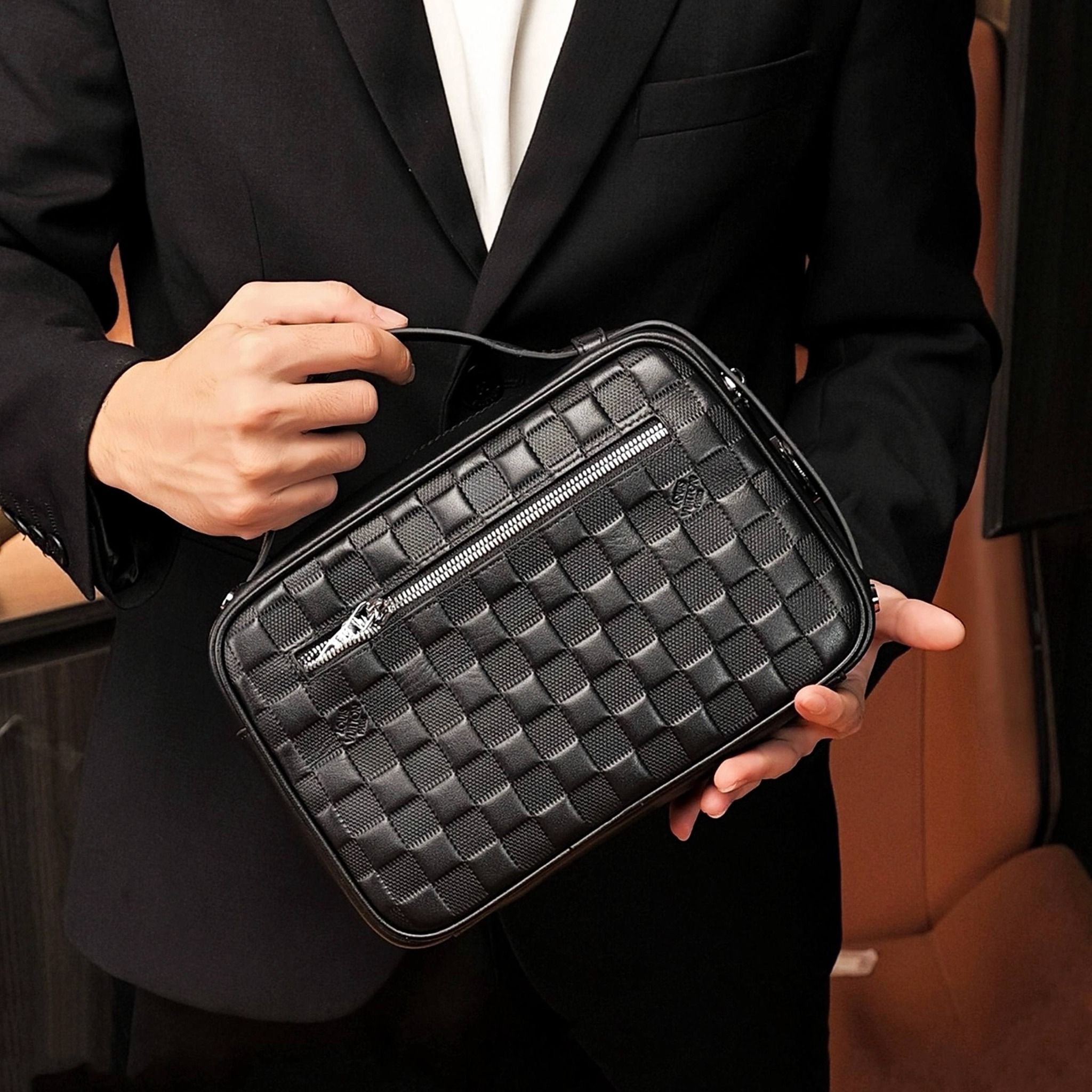 VKS77 Ví Khóa Số, Ví Nam Cầm tay, Clutch Cầm Tay Nam Da Bò Louis Vuitton