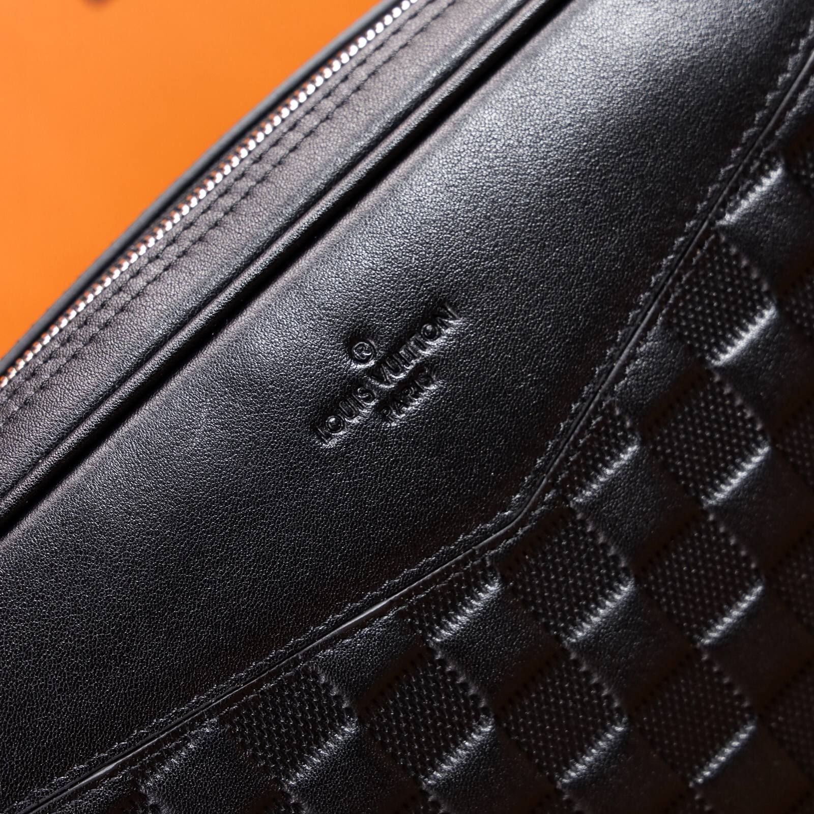 VKS77 Ví Khóa Số, Ví Nam Cầm tay, Clutch Cầm Tay Nam Da Bò Louis Vuitton