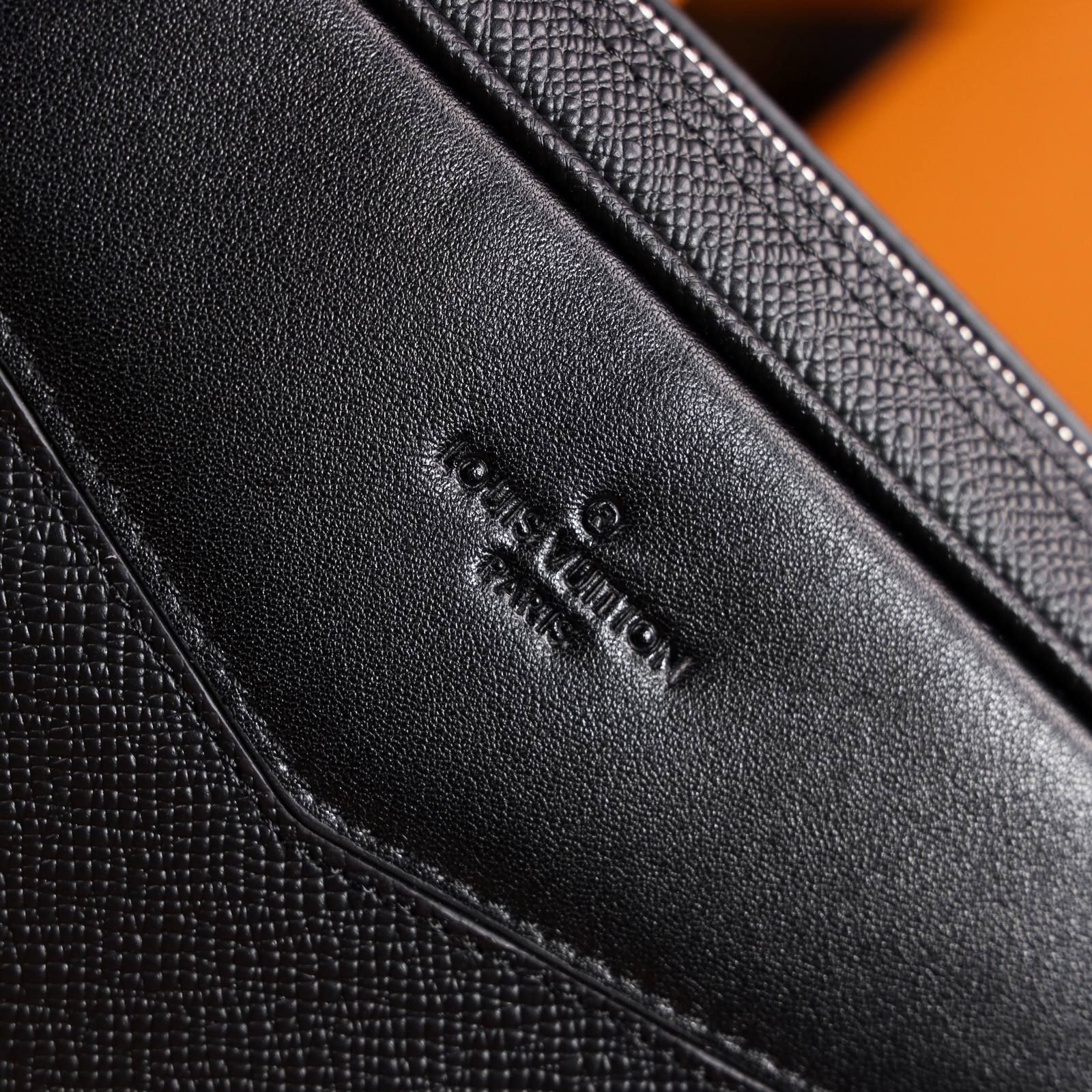 VKS79 Ví Khóa Số, Ví Nam Cầm tay, Clutch Cầm Tay Nam Da Bò Louis Vuitton