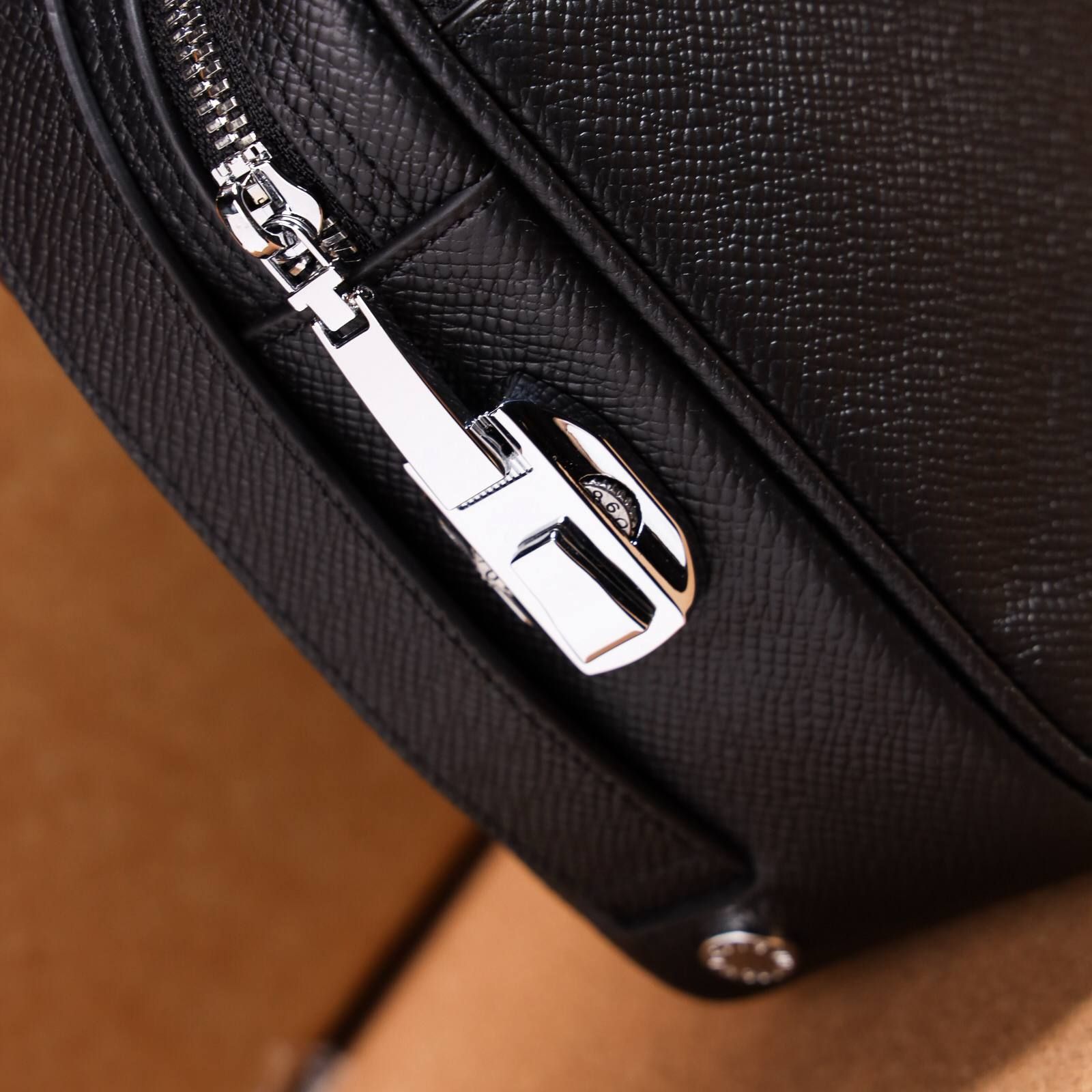 VKS79 Ví Khóa Số, Ví Nam Cầm tay, Clutch Cầm Tay Nam Da Bò Louis Vuitton