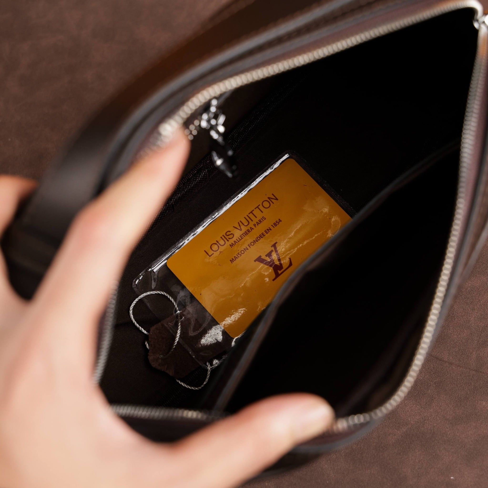 VKS80 Ví Khóa Số, Ví Nam Cầm tay, Clutch Cầm Tay Nam Da Bò Louis Vuitton