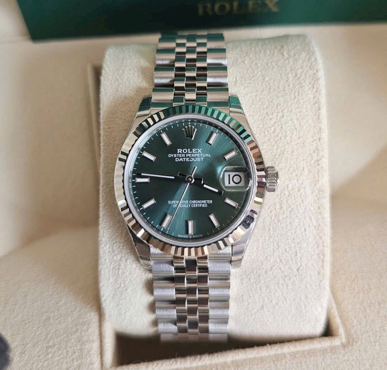 Đồng hồ Rolex Oyster Perpetual Datejus Mặt số Xanh bạc hà