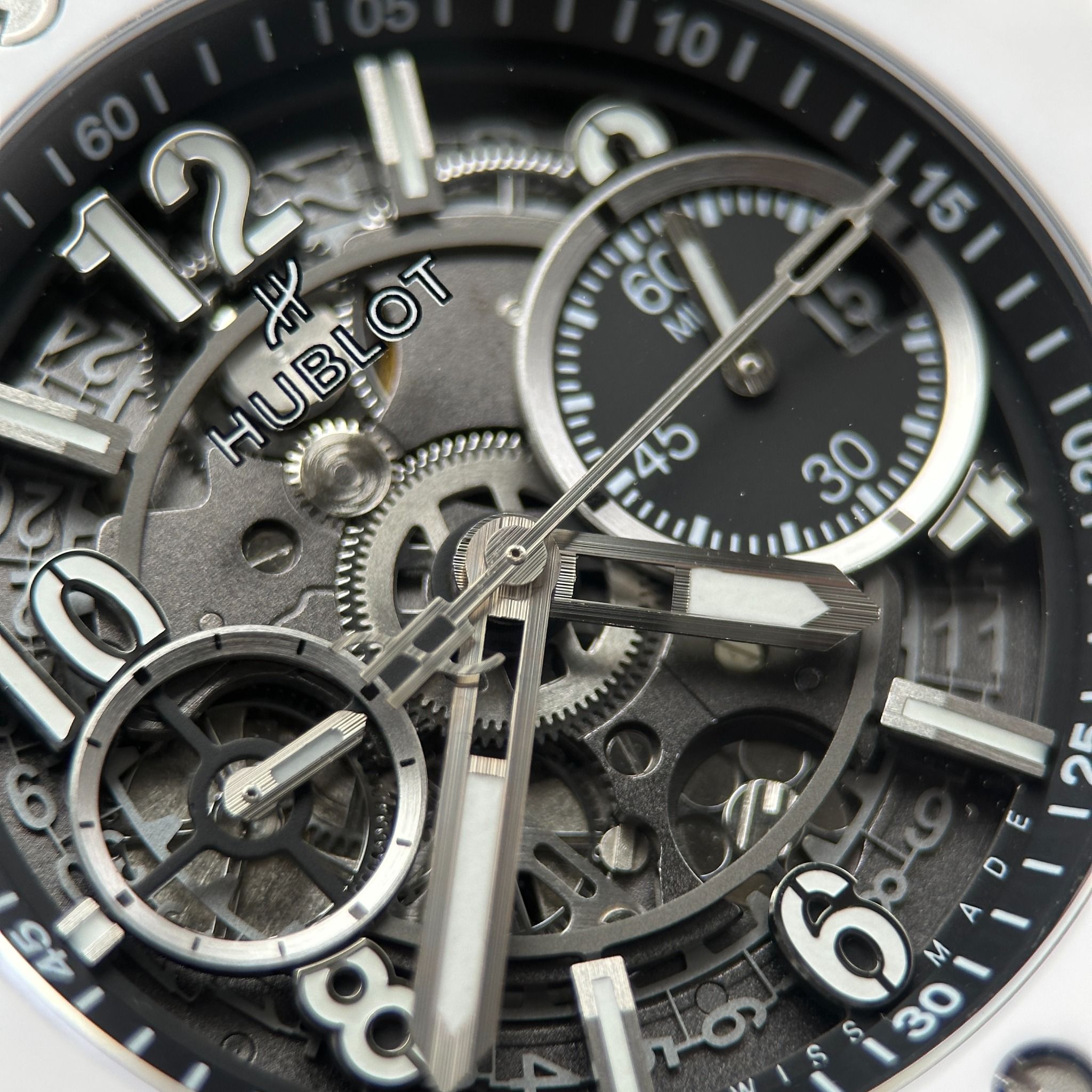 Đồng hồ Hublot Big Bang Unico White Ceramic 421.HX.1170.RX