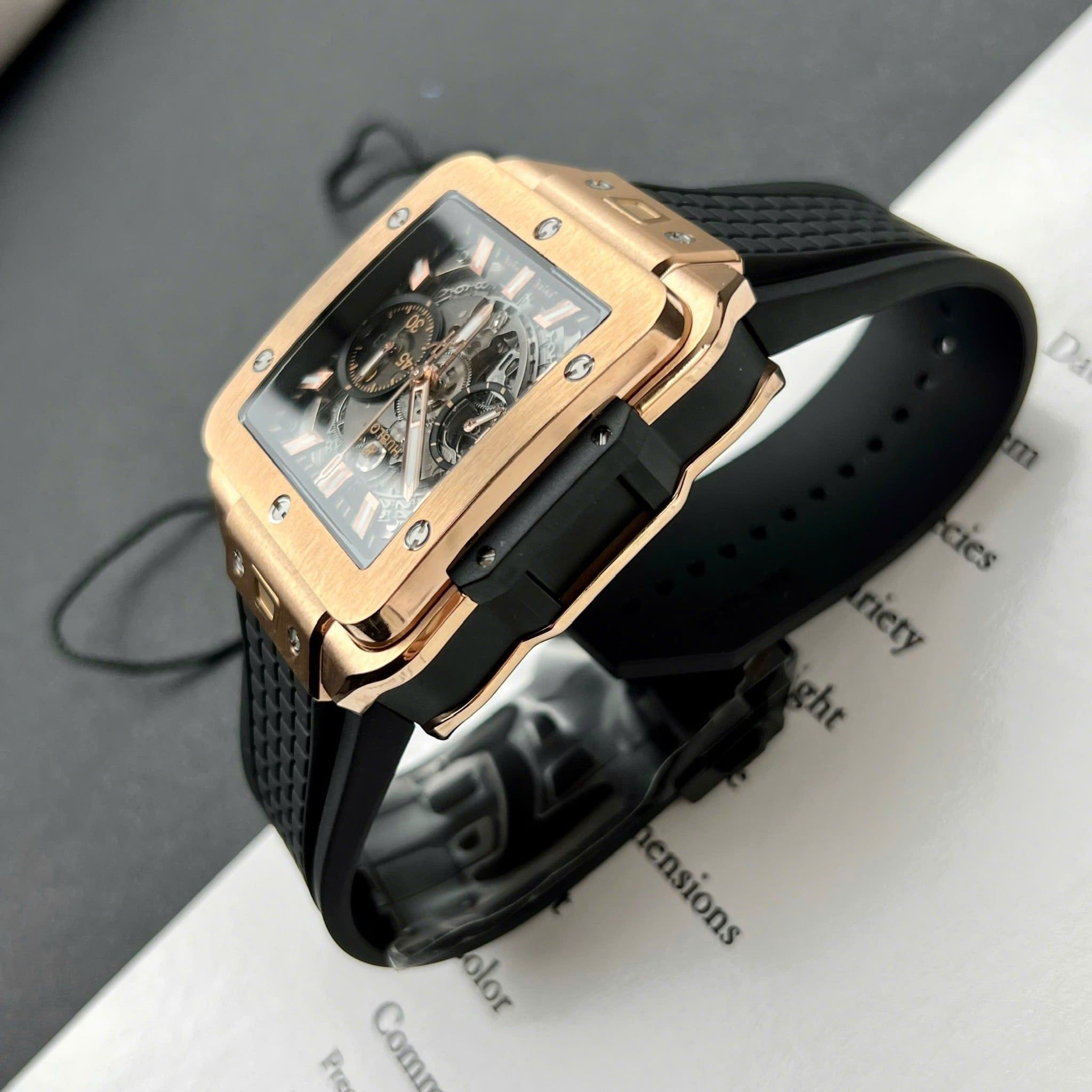 Đồng hồ Hublot Square Bang Unico King Gold 42mm 821.OX.0180.RX