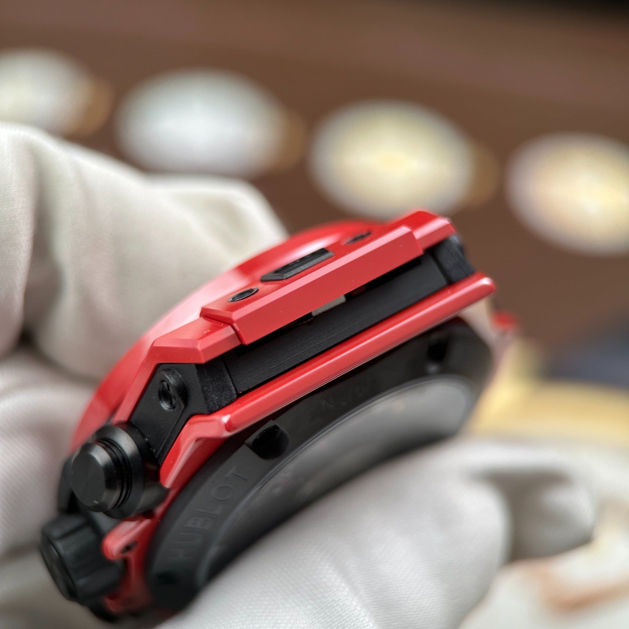 Đồng hồ Hublot Big Bang Unico Red Ceramic 421.HX.1170.RX