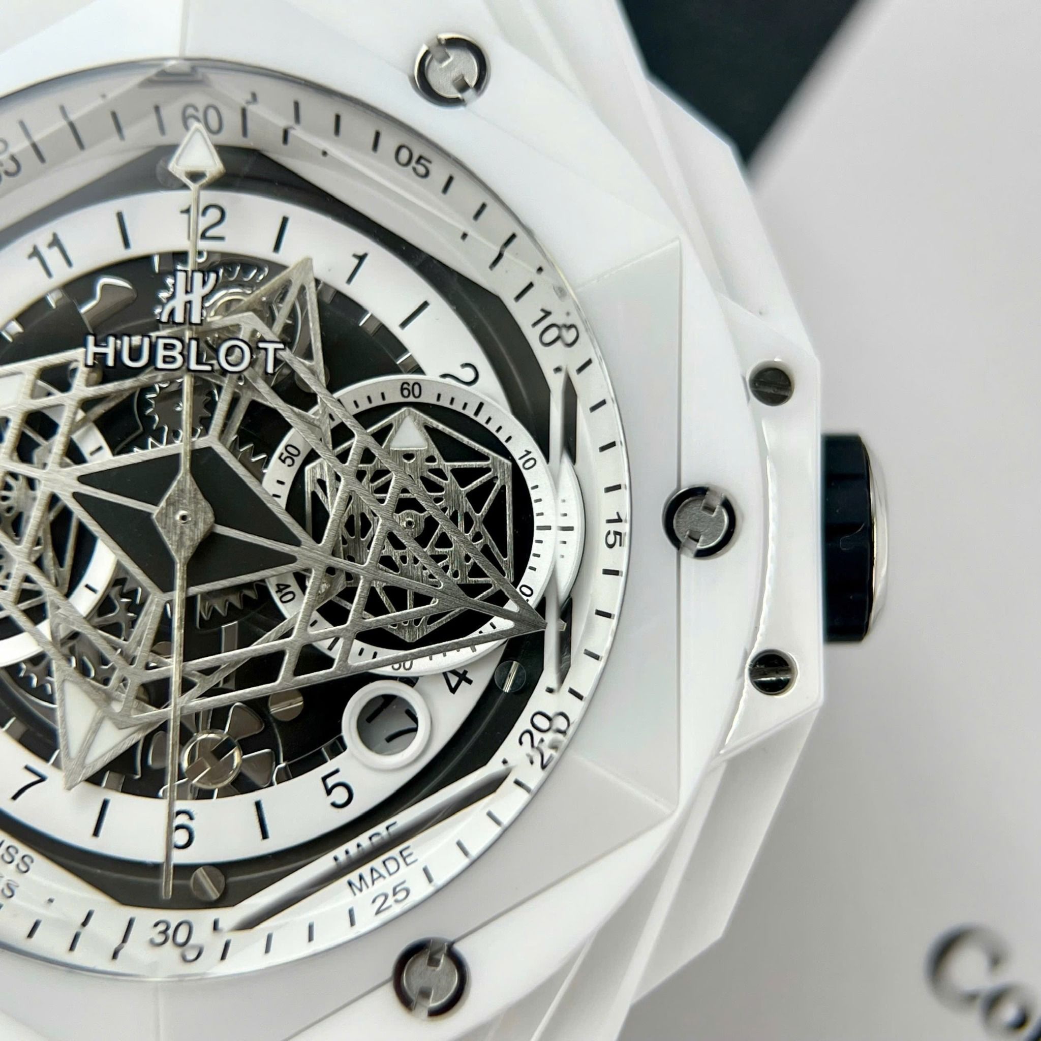 Đồng hồ HUBLOT BIG BANG UNICO SANG BLEU II 45 MM