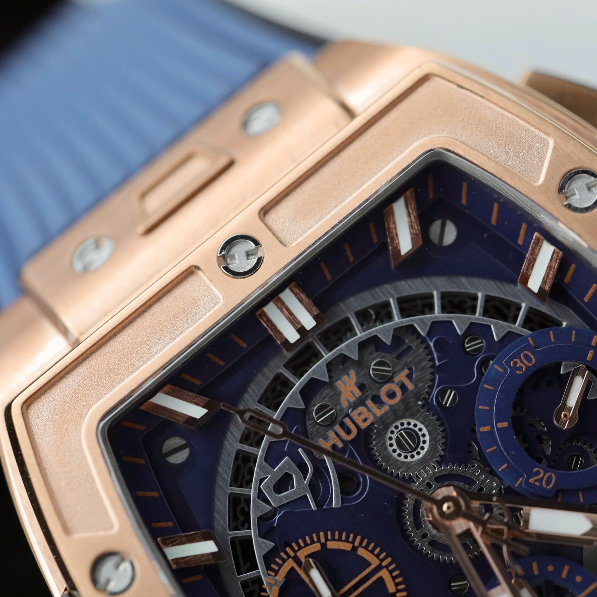 Đồng hồ HUBLOT SPIRIT OF BIG BANG 42 MM