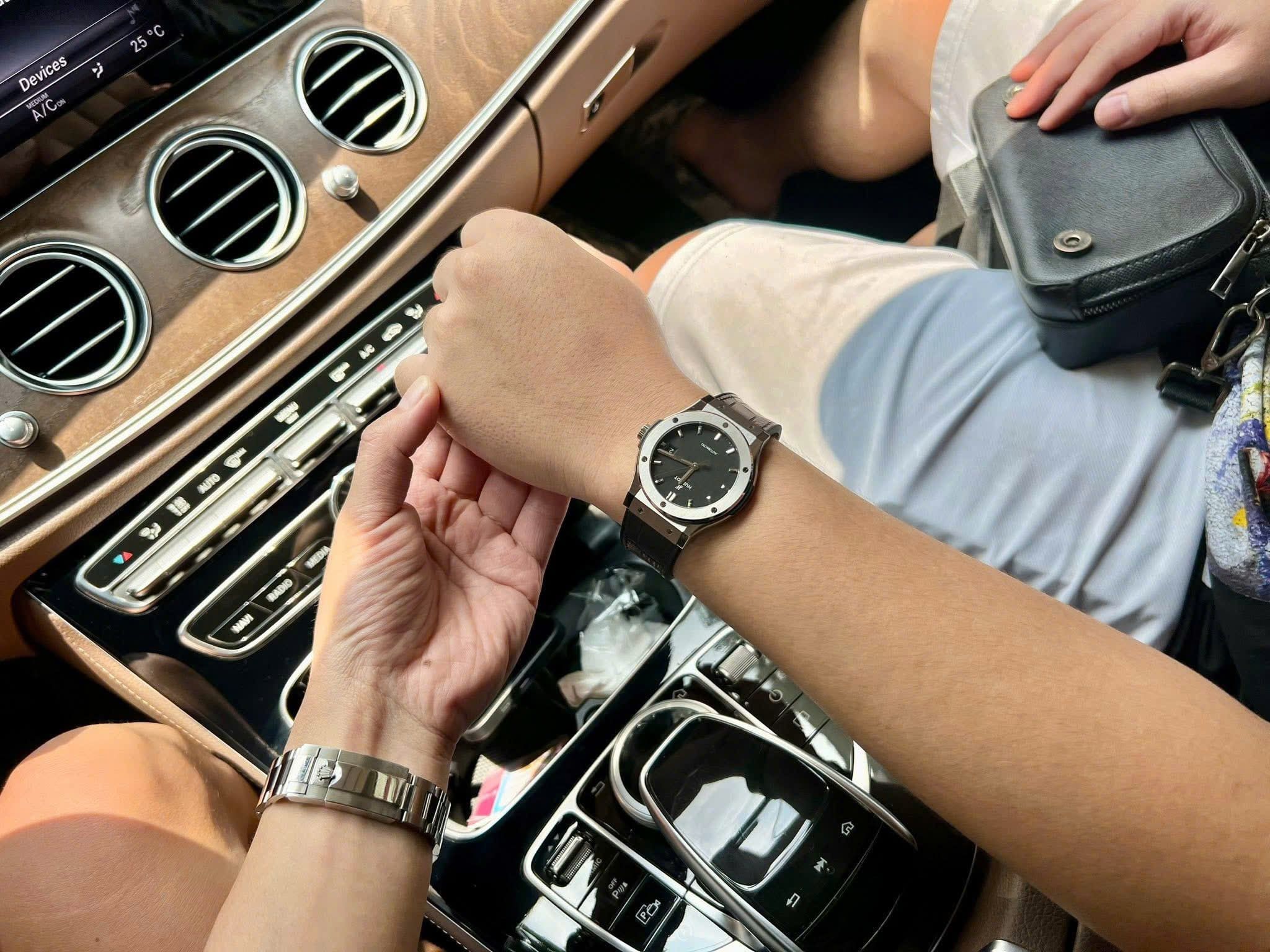 ĐỒNG HỒ HUBLOT CLASSIC FUSION TITANIUM