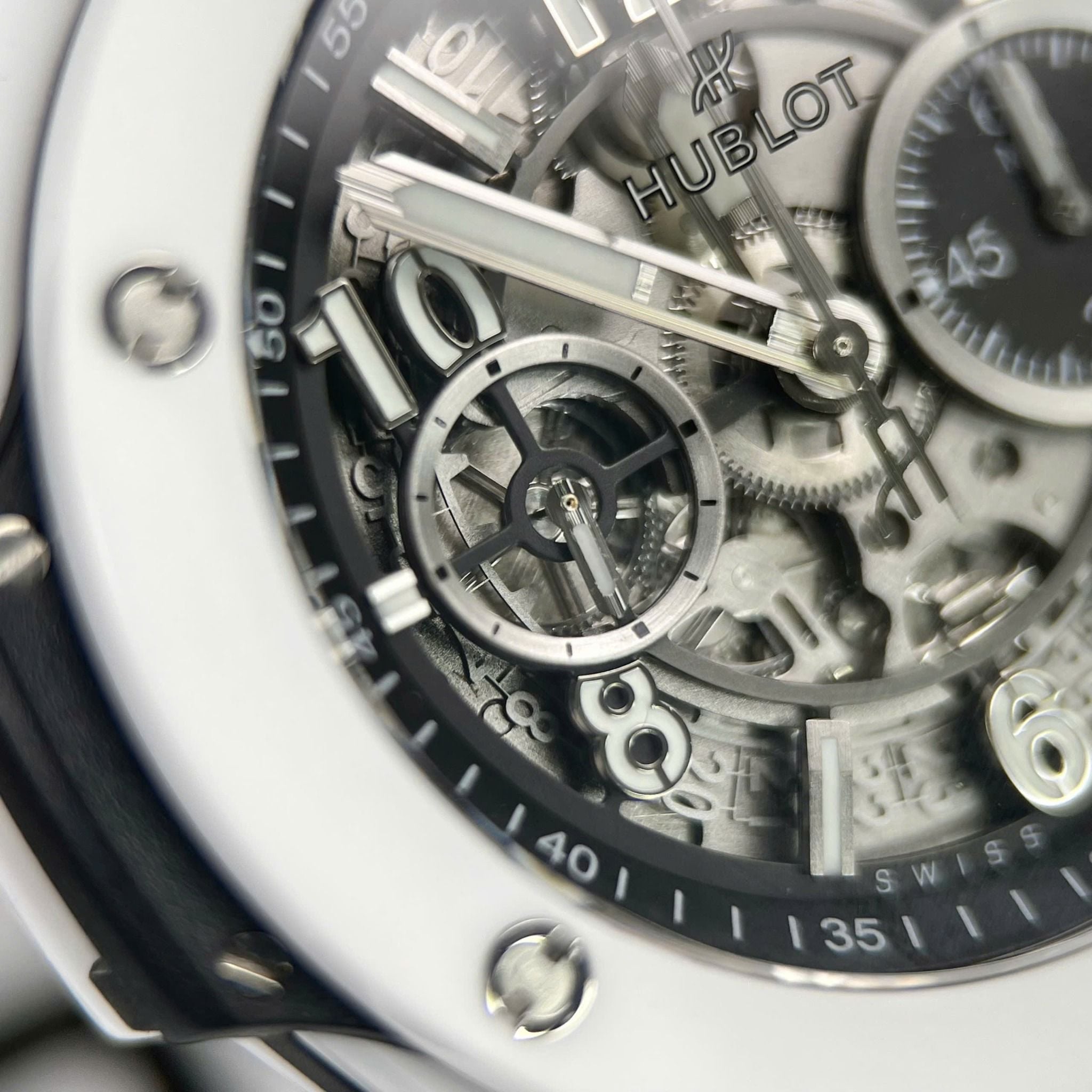 Đồng hồ Hublot Big Bang Unico White Ceramic 421.HX.1170.RX