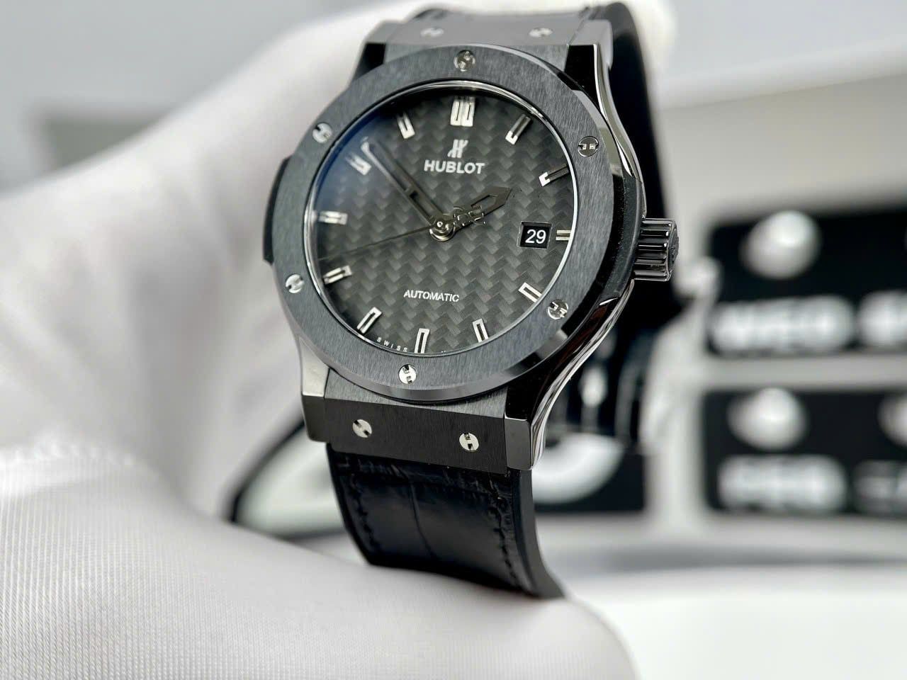 Đồng hồ Hublot Classic Fusion Black Magic 565.CM.1771.RX