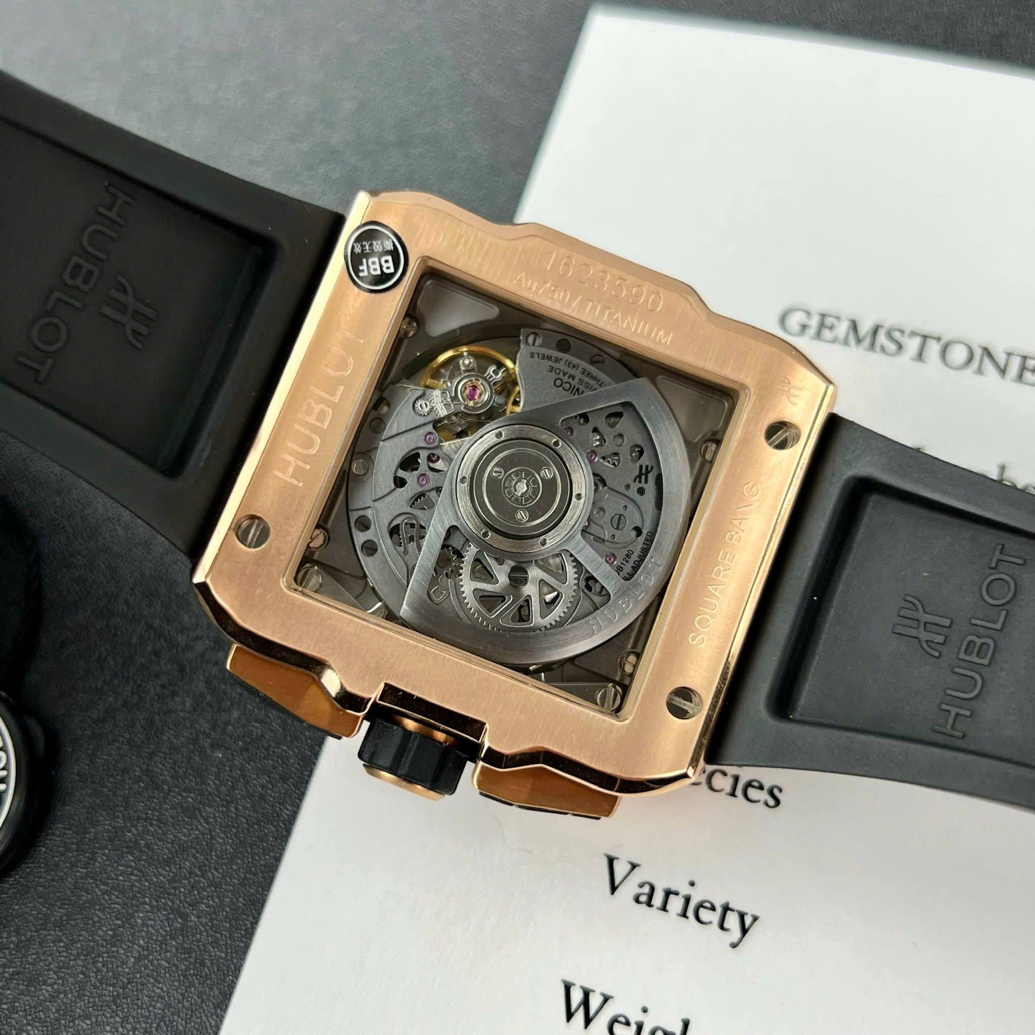 Đồng hồ Hublot Square Bang Unico King Gold 42mm 821.OX.0180.RX