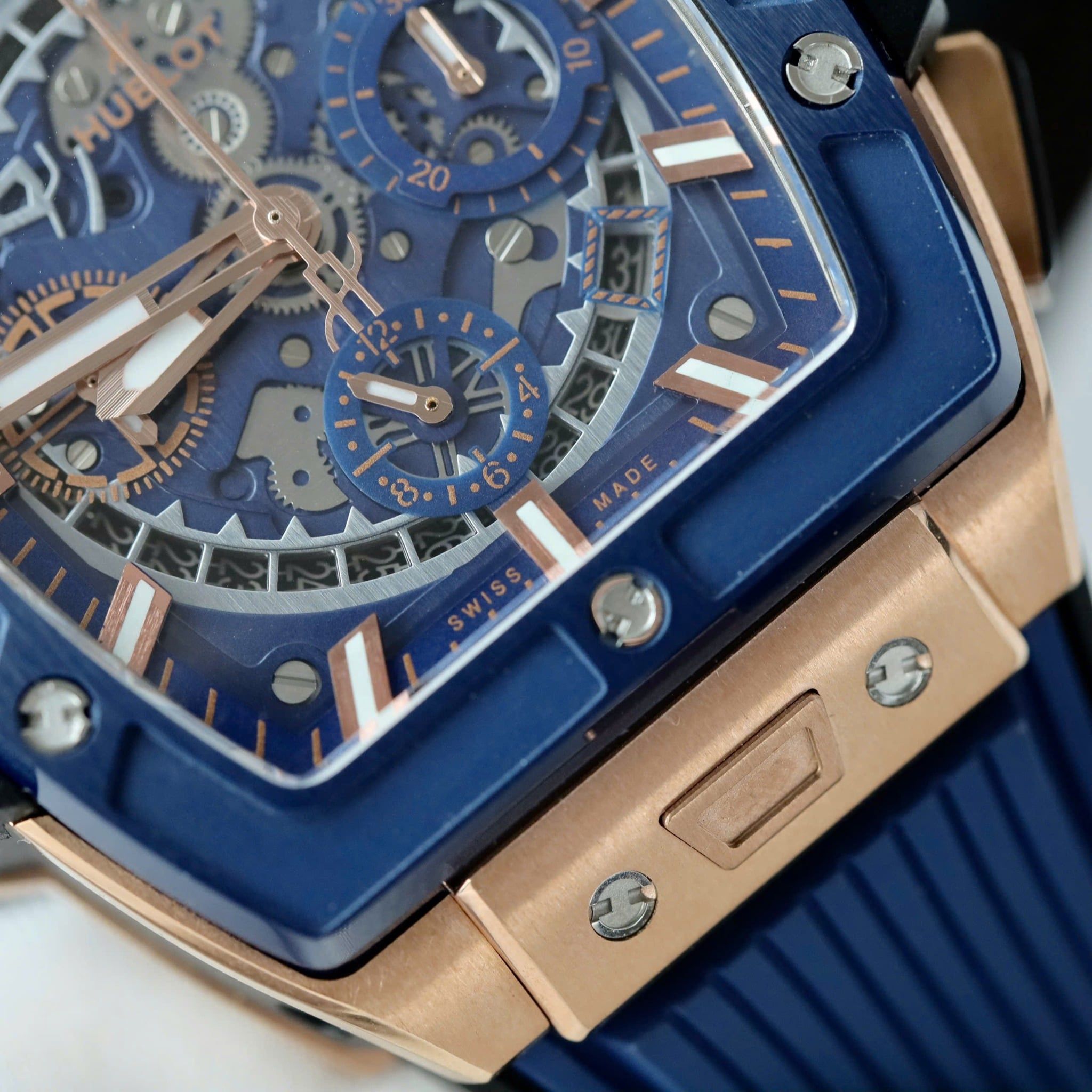 Đồng hồ HUBLOT SPIRIT OF BIG BANG 42 MM