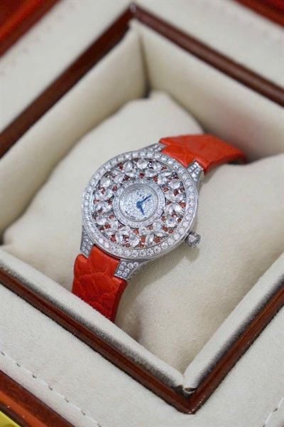 Graff Classic Butterfly Red