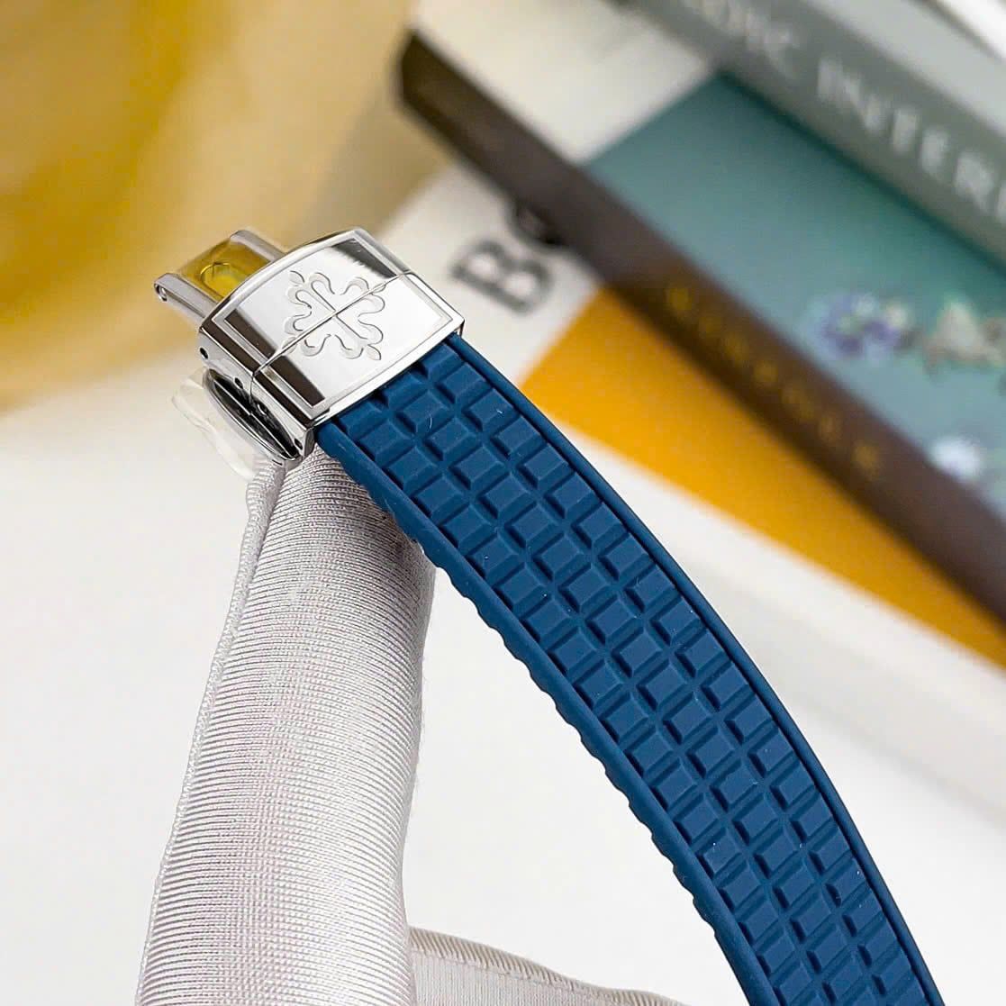 Đồng Hồ PATEK PHILIPPE AQUANAUT 35 MM