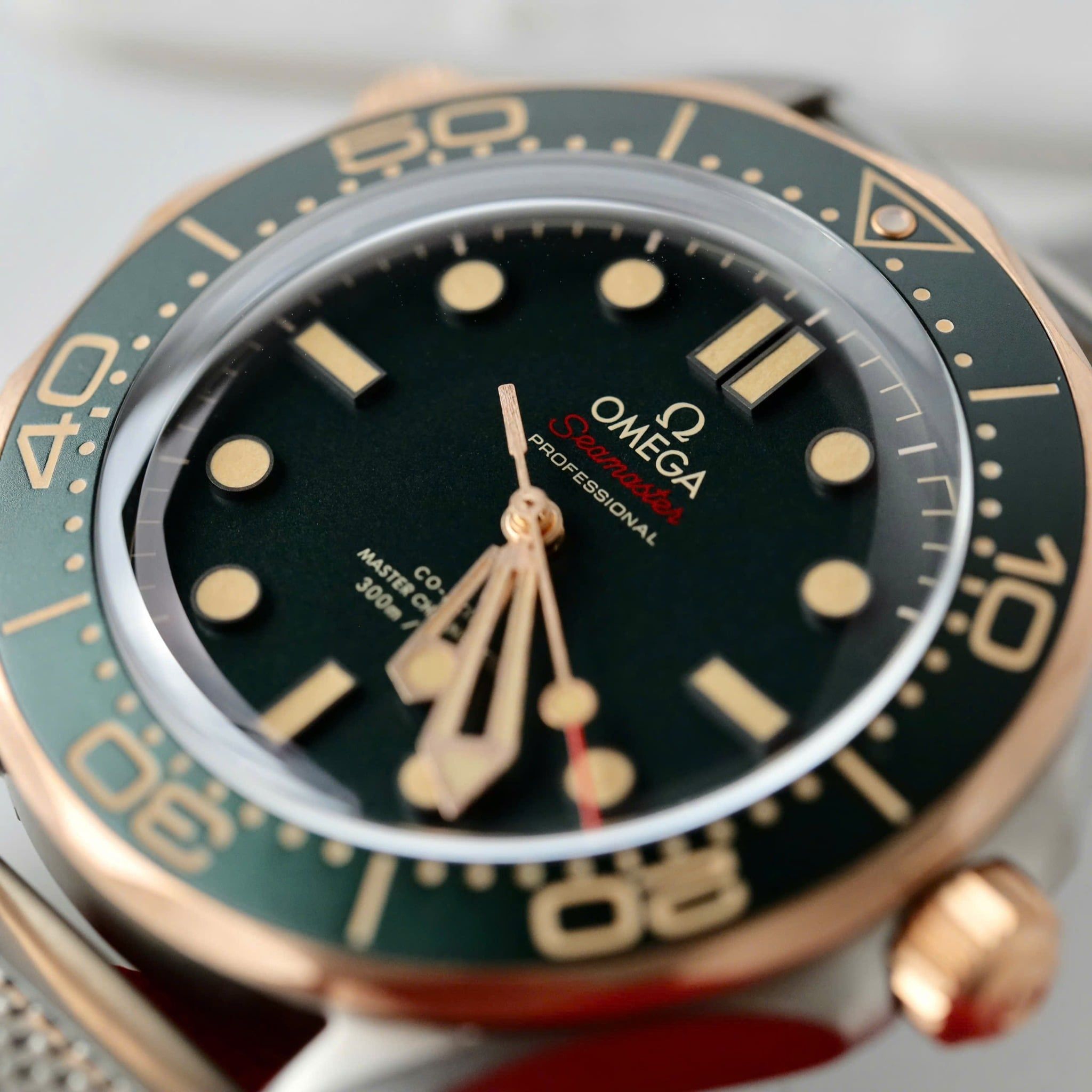 Đồng hồ Omega Seamaster 210.90.42.20.10.001 Bronze Titanium Watch 42mm
