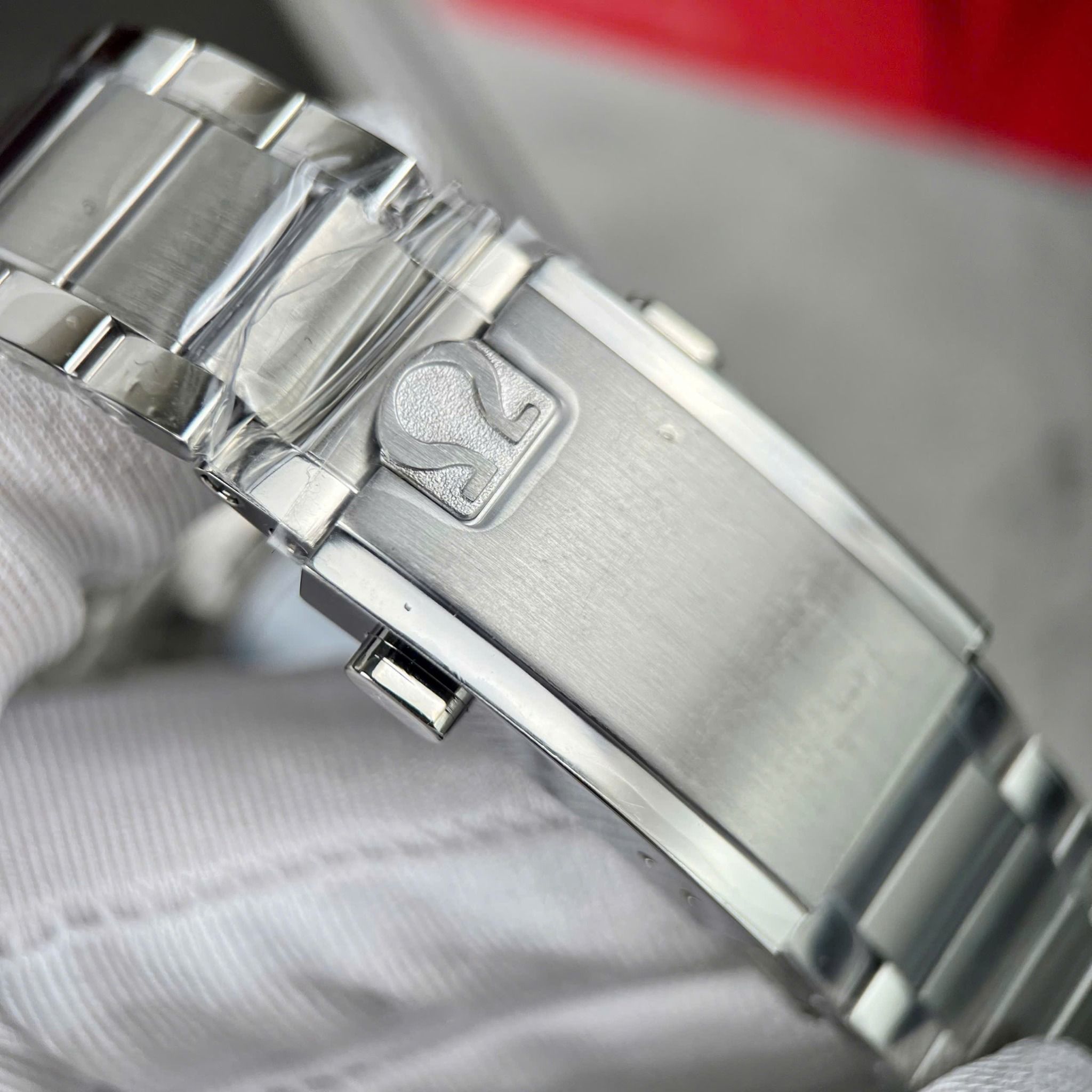 Đồng Hồ Omega New Speedmaster Apollo 13 Anniversary Silver Snoopy White Dial Mens Watch 310.32.42.50.02.001