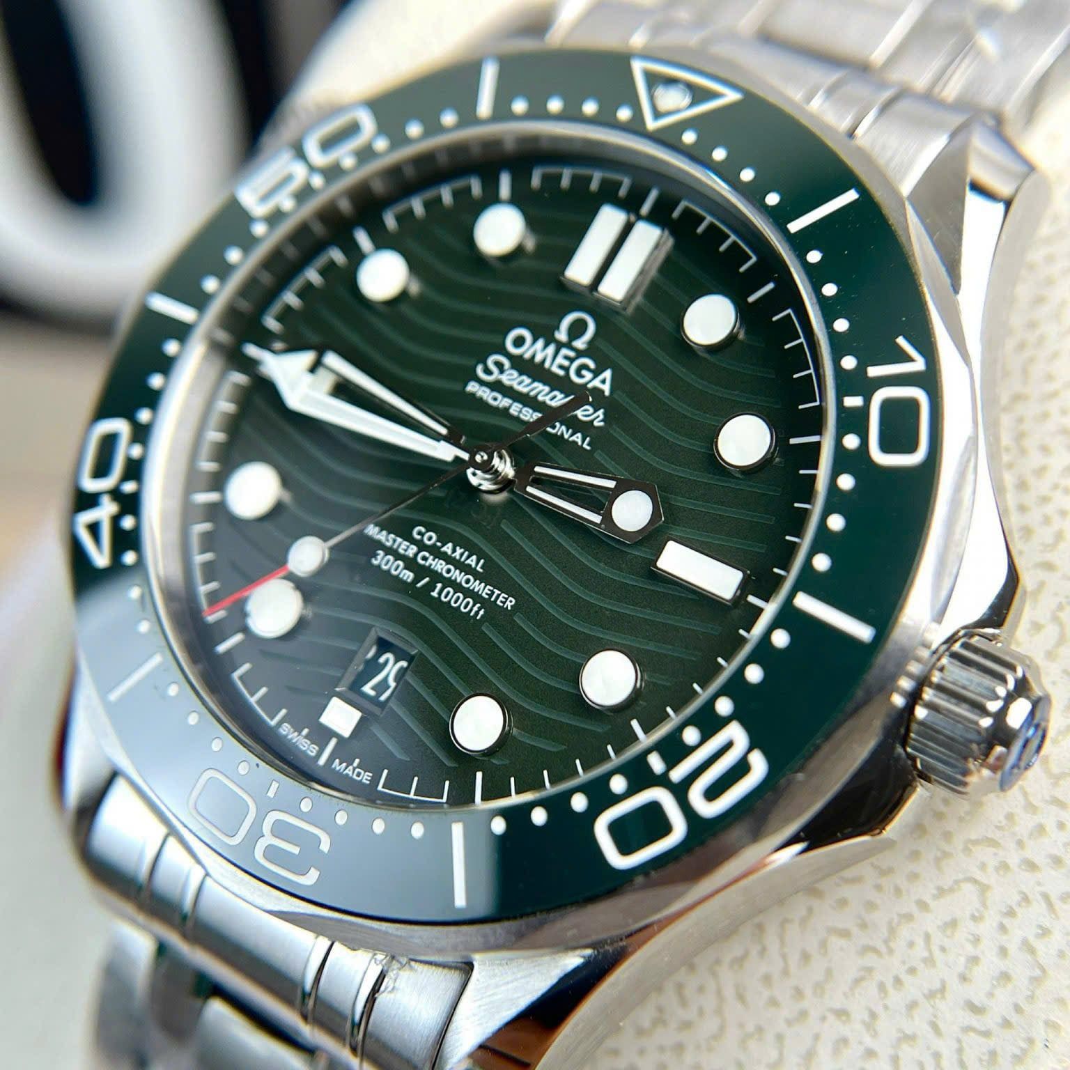 Đồng Hồ Nam Omega Seamaster Diver 210.30.42.20.10.001