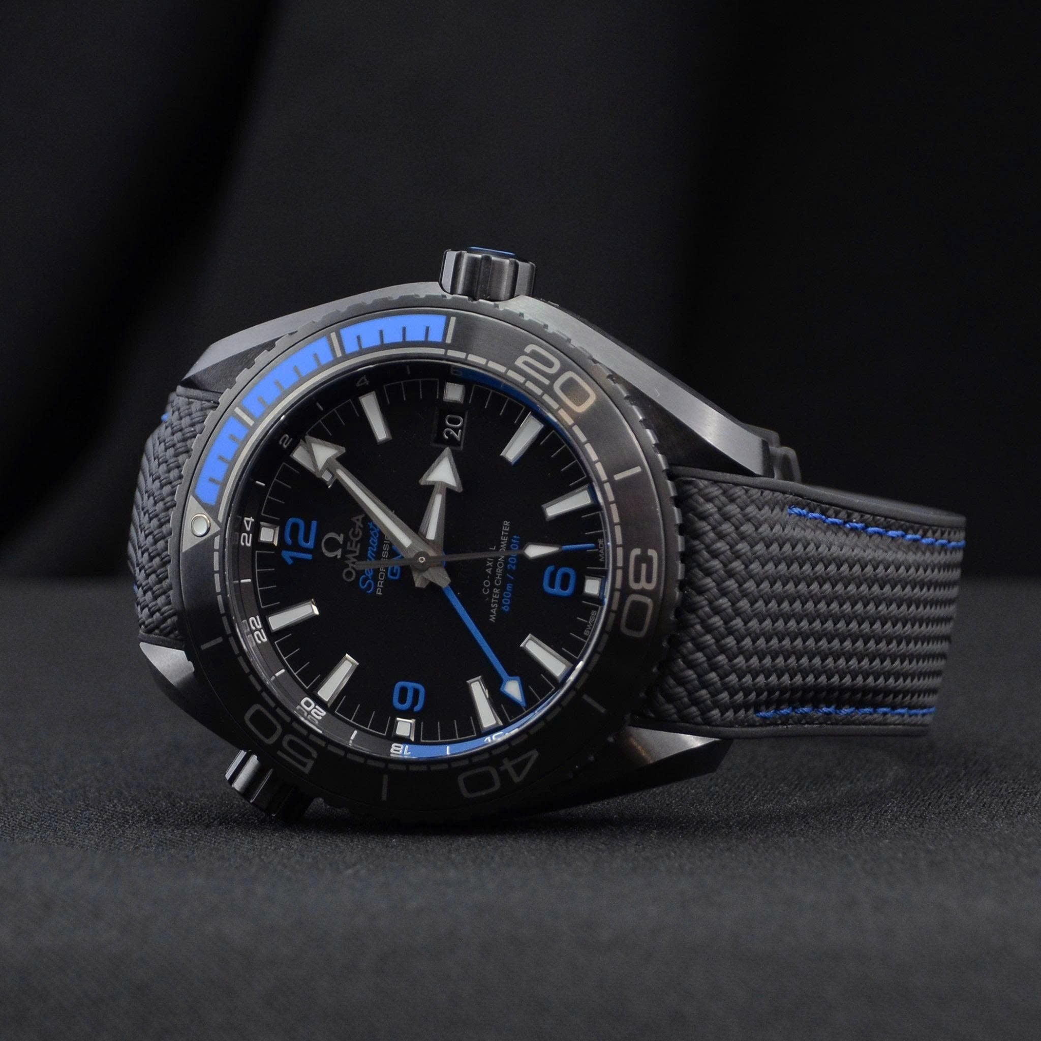 Đồng hồ OMEGA Seamaster Planet Ocean 215.92.46.21.01.001