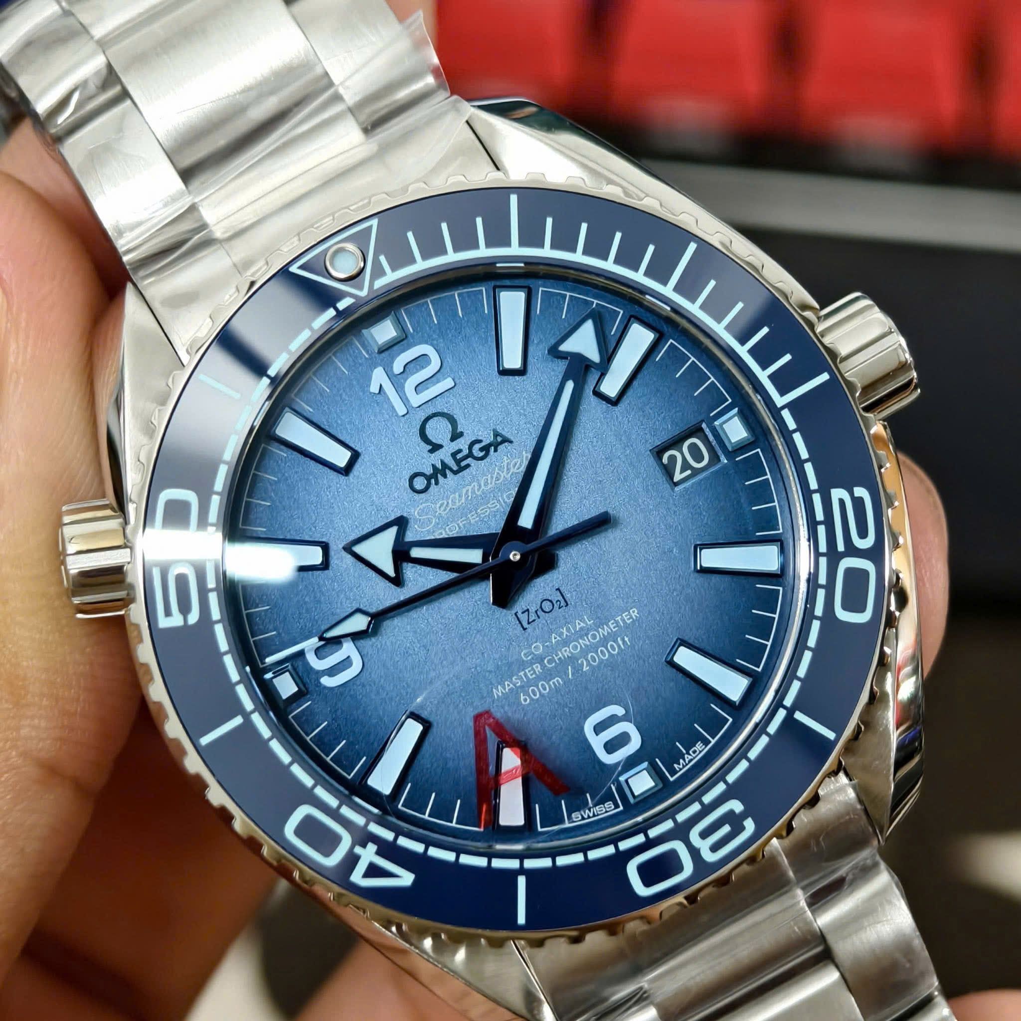 Đồng hồ Omega Seamaster Planet Ocean 600M Summer Blue Co-Axial Master Chronometer 215.30.40.20.03.002 39.5 Steel