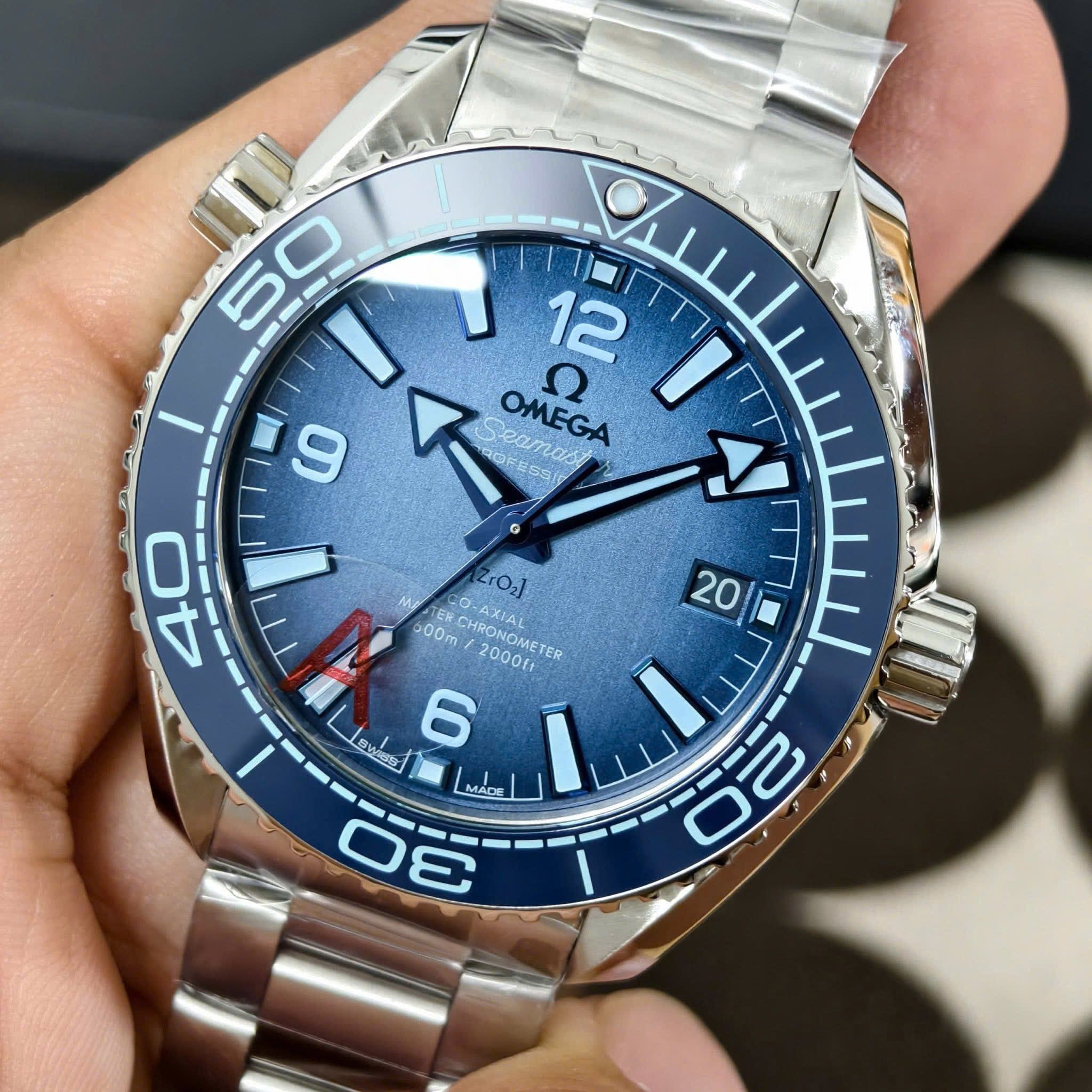 Đồng hồ Omega Seamaster Planet Ocean 600M Summer Blue Co-Axial Master Chronometer 215.30.40.20.03.002 39.5 Steel