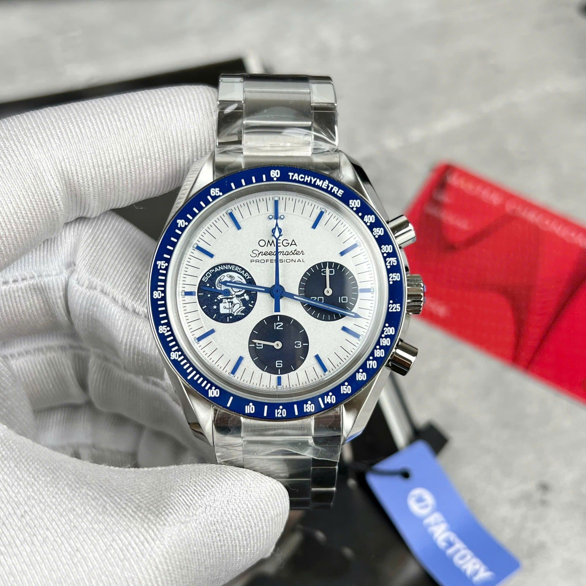 Đồng Hồ Omega New Speedmaster Apollo 13 Anniversary Silver Snoopy White Dial Mens Watch 310.32.42.50.02.001