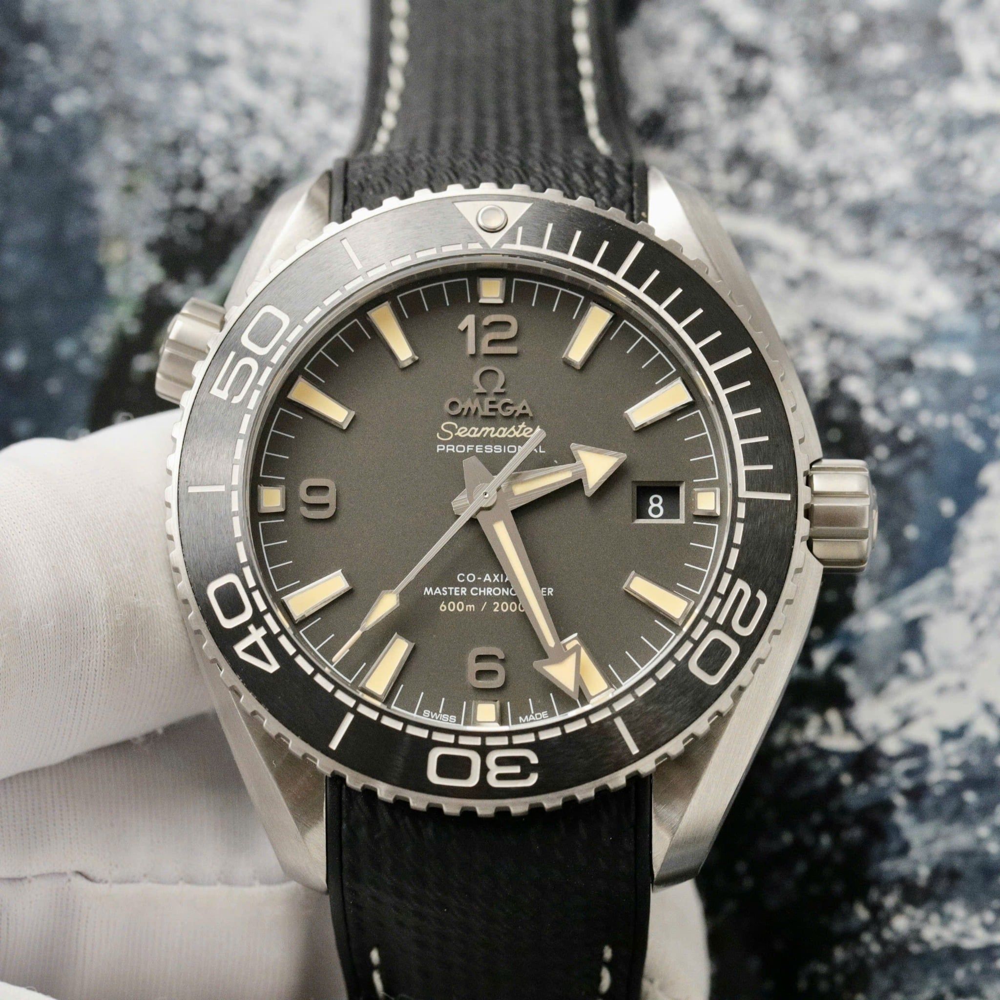 Đồng hồ OMEGA SEAMASTER 43 MM