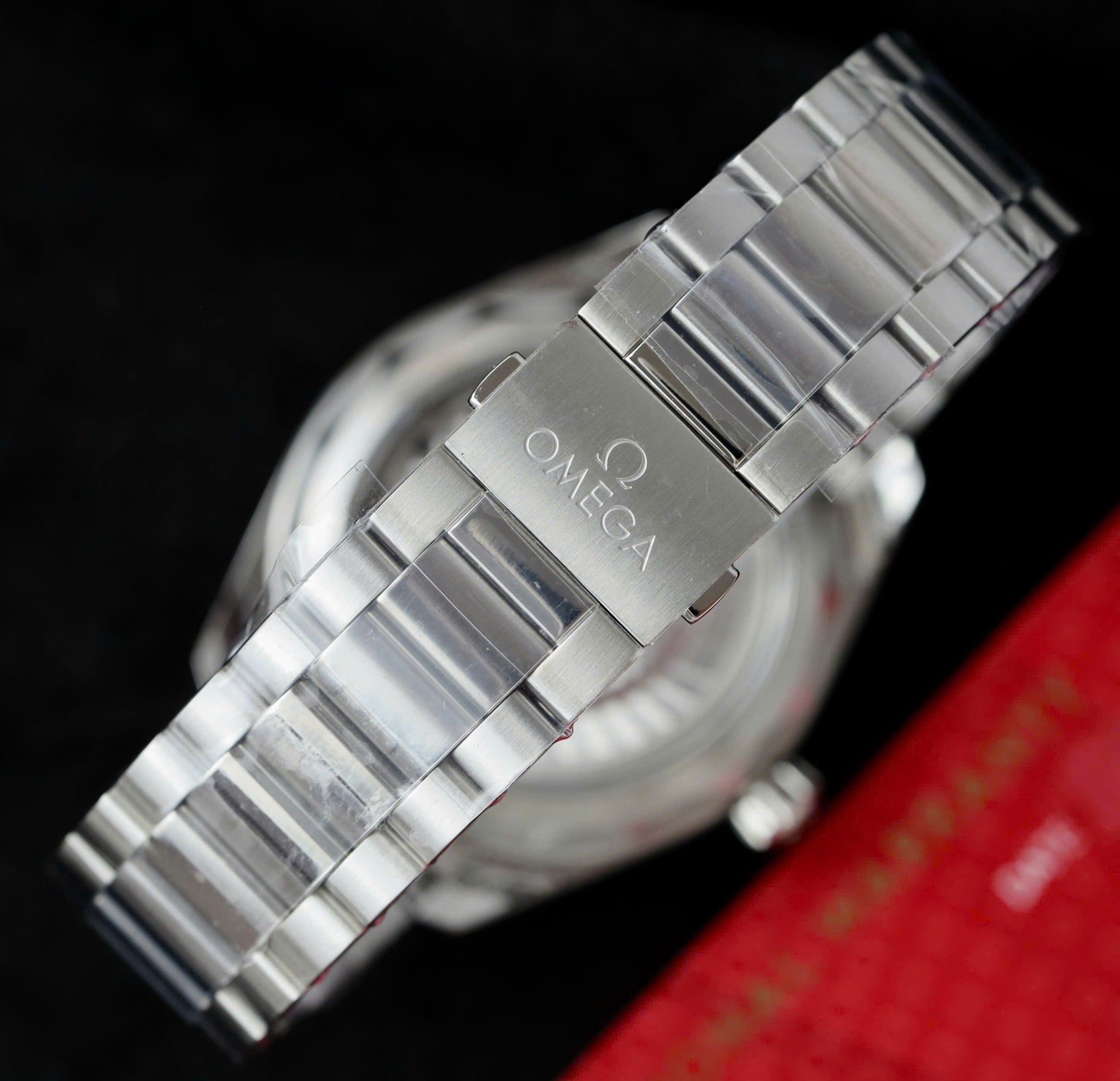 Đồng hồ Omega Seamaster Aqua Terra 150M mặt xanh ngọc lam